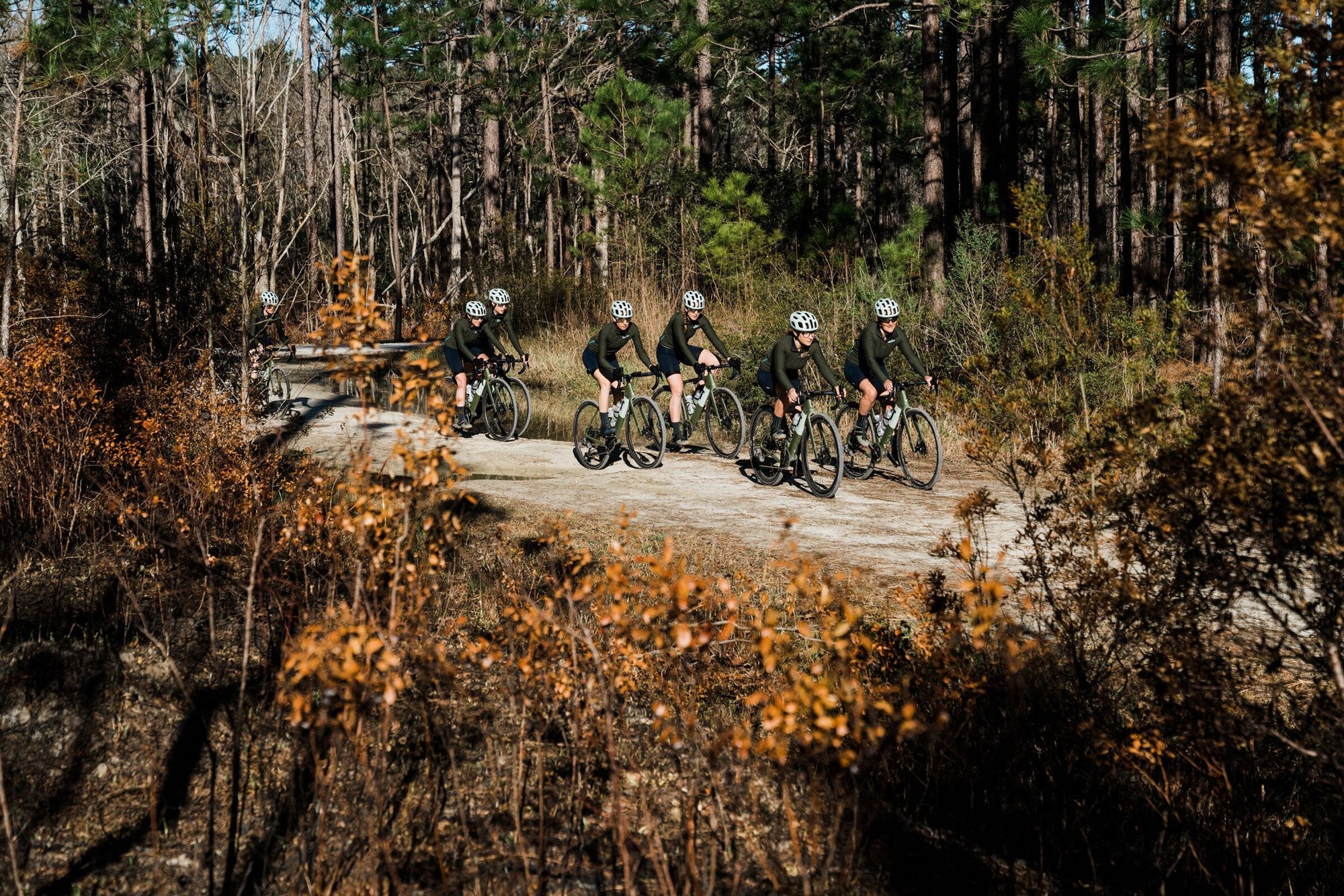HUNT 35 Carbon Gravel Wheelset - Lightweight & Durable for Off-Road Cycling | Perfect for Adventure Riding, Bikepacking & Trail Exploration