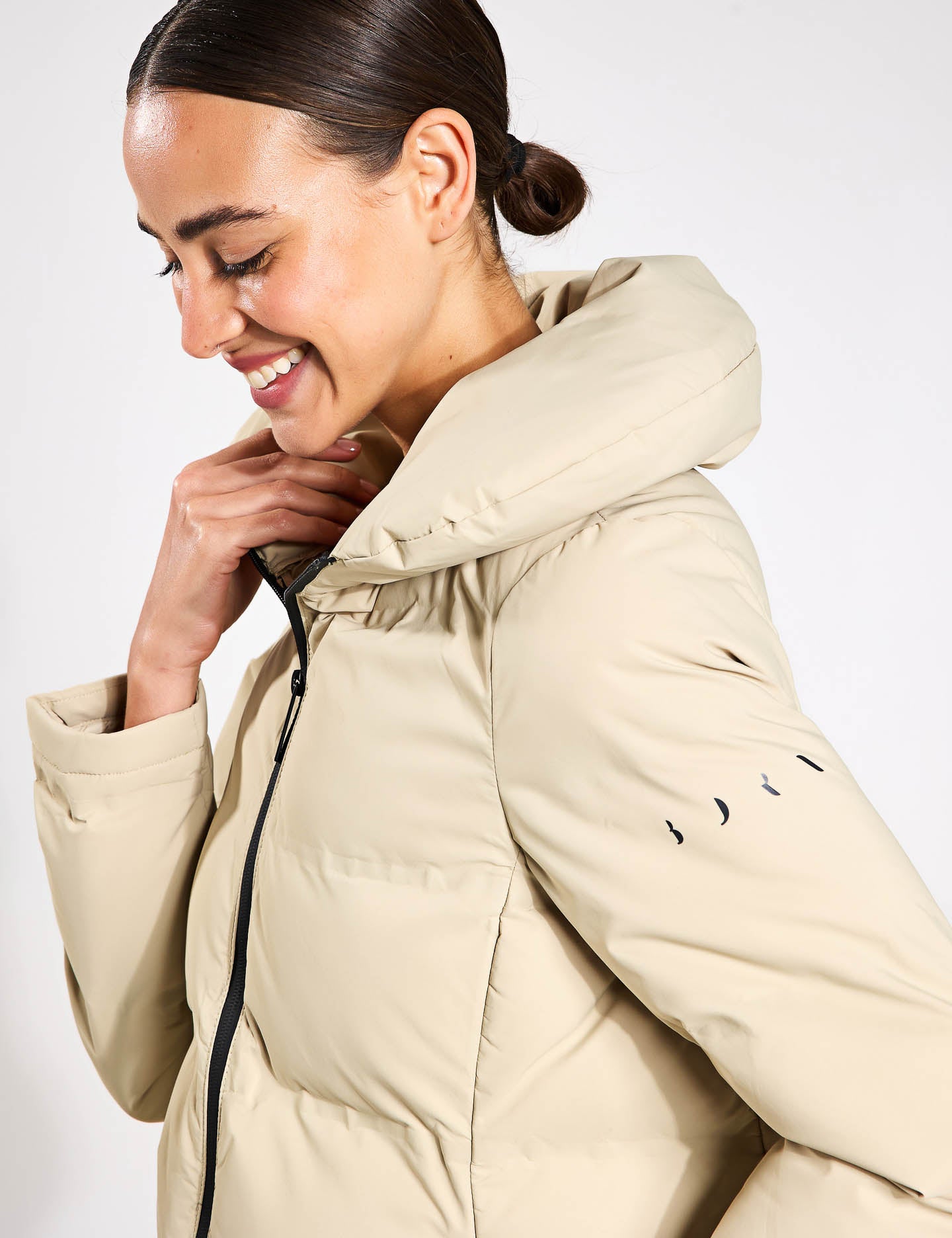 Stylish Stone Coat Jacket for Men & Women - Trendy Outerwear for Fall & Winter Fashion