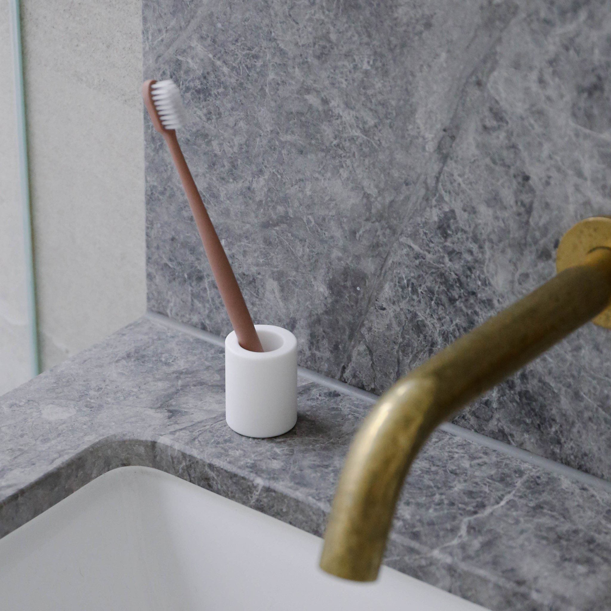 Eco-Friendly Wheat Straw Toothbrush with Natural Clay - Biodegradable & Sustainable Oral Care for Travel, Camping & Zero Waste Lifestyle