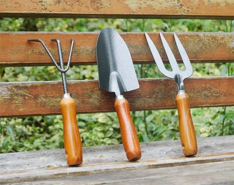 3-Piece Heavy Duty Metal Garden Tool Set with Ergonomic Handles - Durable Gardening Kit for Planting, Weeding & Landscaping | Perfect for Home Gardeners & Professional Landscapers