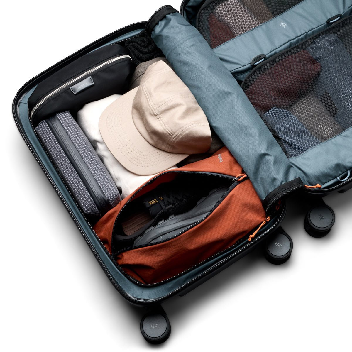 Bellroy Transit Carry On Luggage - Lightweight Expandable Travel Suitcase for Business & Vacation | Perfect for Airplane Overhead Bin & Weekend Getaways