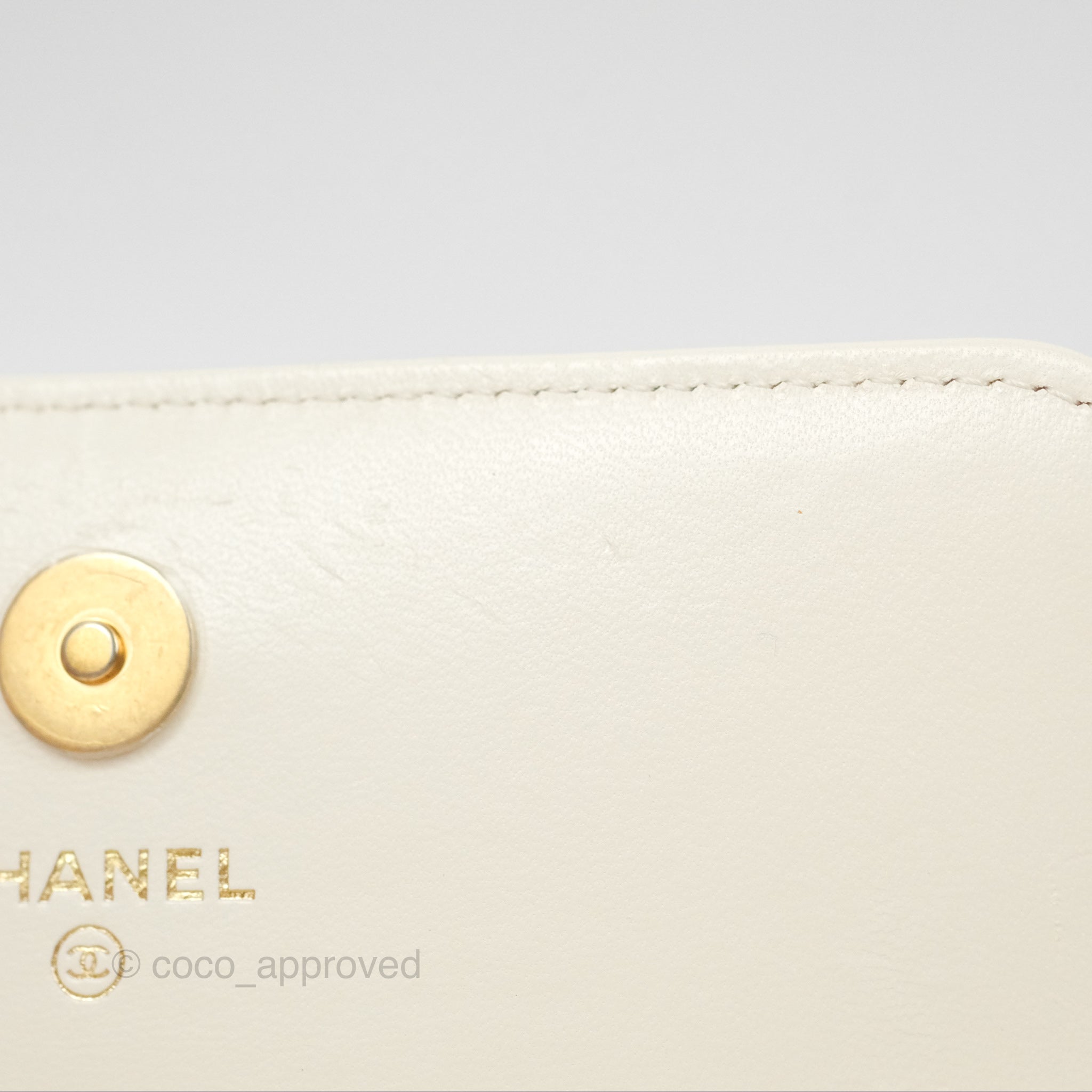 Chanel 19 Flap Bag with Chain - Ivory White Lambskin Leather Crossbody Clutch with Mixed Hardware | Luxury Designer Handbag for Women, Perfect for Evening Parties & Special Occasions
