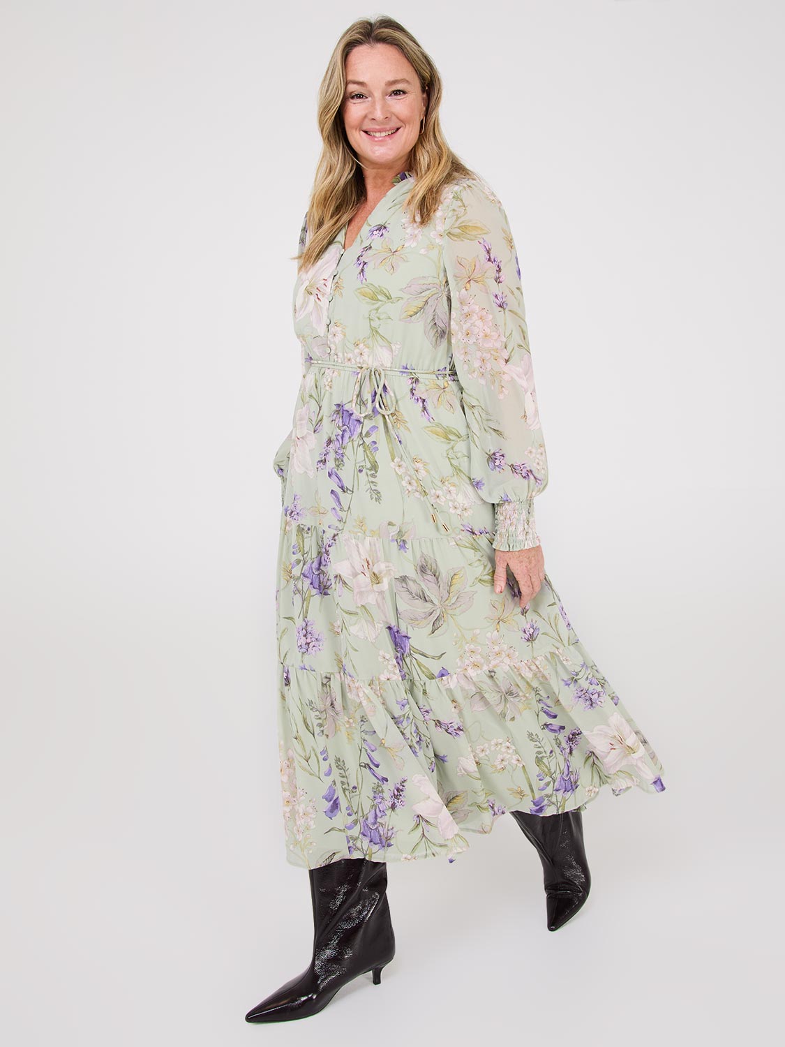 Floral Print Tiered Maxi Dress for Women - Elegant Summer Boho Dress with Long Sleeves & Flowy Skirt | Perfect for Beach Vacations, Weddings & Date Nights