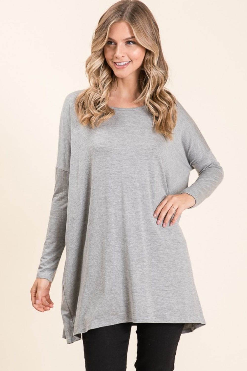 BOMBOM Women's Oversized Round Neck Long Sleeve T-Shirt - Casual Loose Fit Top for Everyday Wear, Street Style & Layering