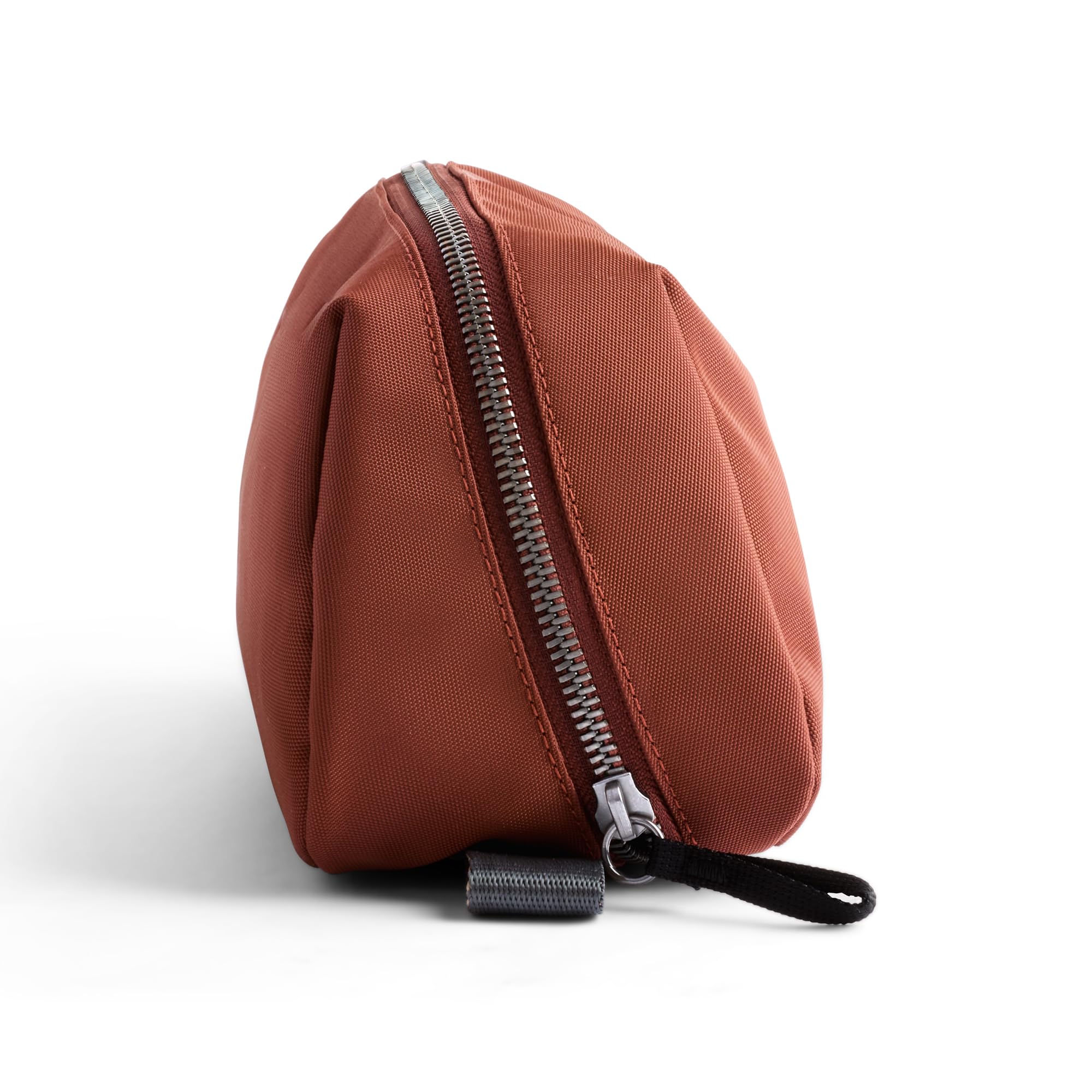 Bellroy Toiletry Kit Plus - Premium Travel Organizer Bag for Men & Women | Water-Resistant Cosmetic Pouch | Perfect for Air Travel, Gym & Weekend Getaways