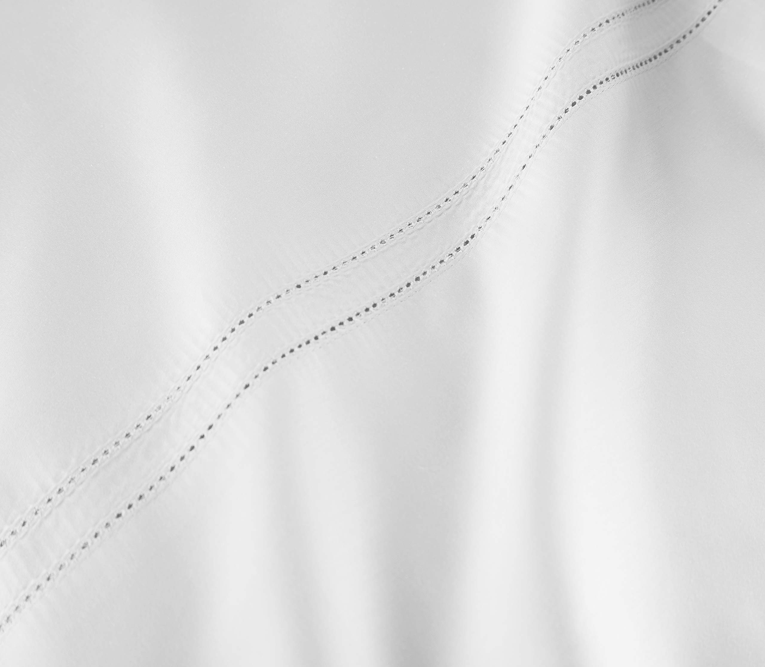 Pure Parima Luxury 100% CEA Certified Egyptian Cotton Sheet Set - Extra-Long Staple, Breathable & Cooling Queen Size Bedding with Flat Sheet, Fitted Sheet & 2 Pillowcases (White) - Perfect for Hot Sleepers & Luxury Bedroom Decor
