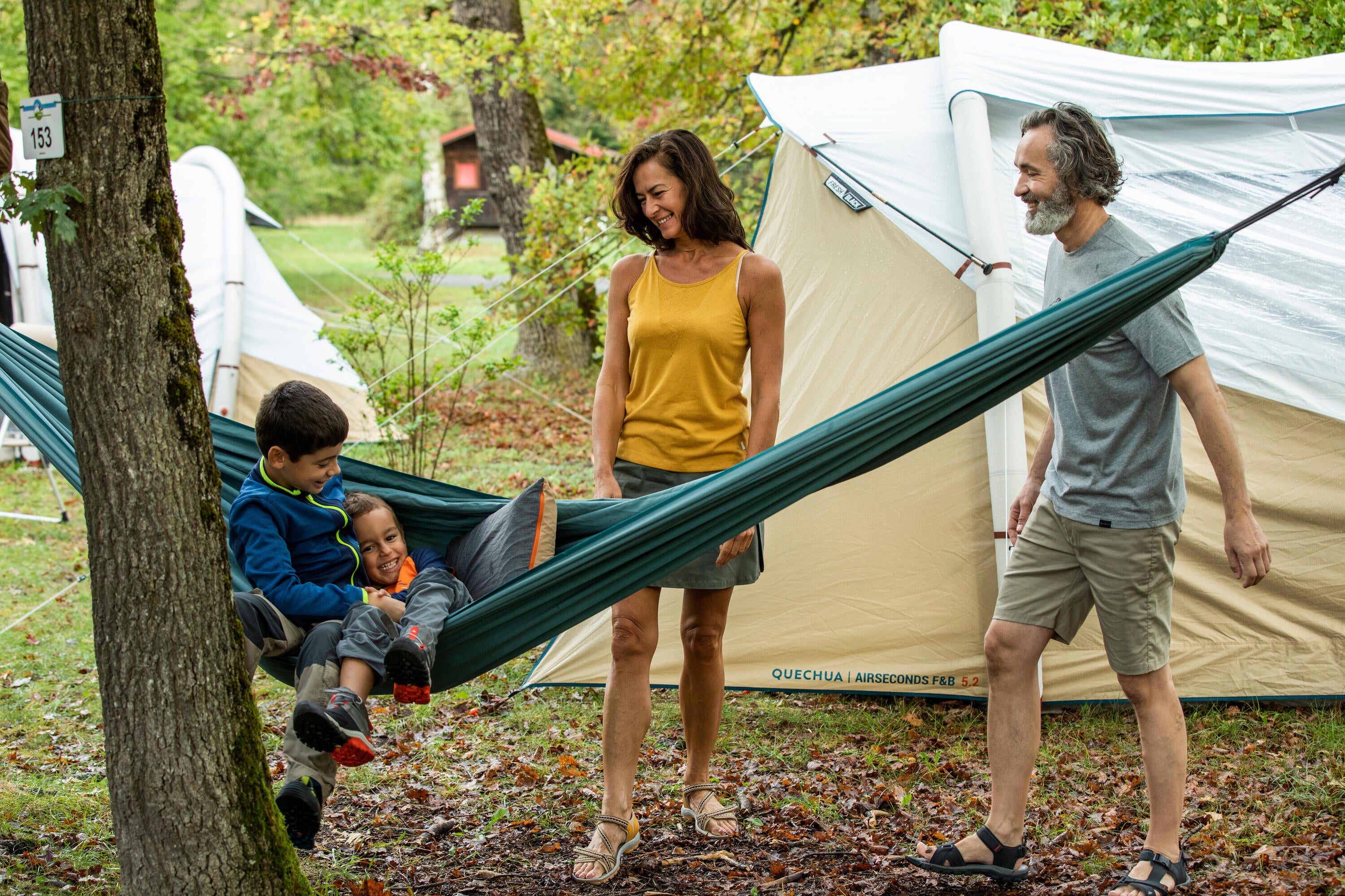 Quechua 2-Person Hammock - Comfortable & Spacious 350 x 175 cm - Perfect for Camping, Backyard & Beach Relaxation