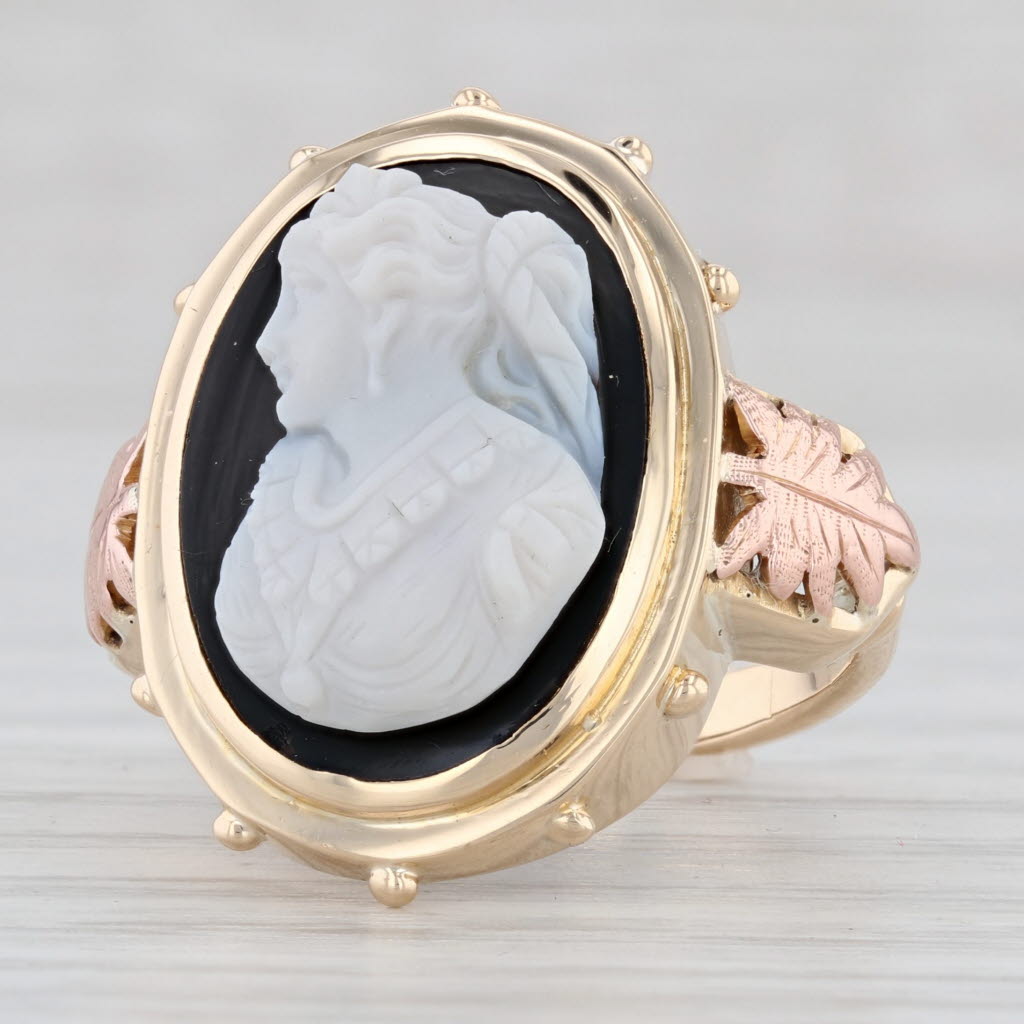 Antique Chalcedony Black & White Cameo Ring - 14k Yellow Rose Gold - Size 6.25 - Vintage Jewelry for Women - Perfect for Weddings, Anniversaries & Special Occasions