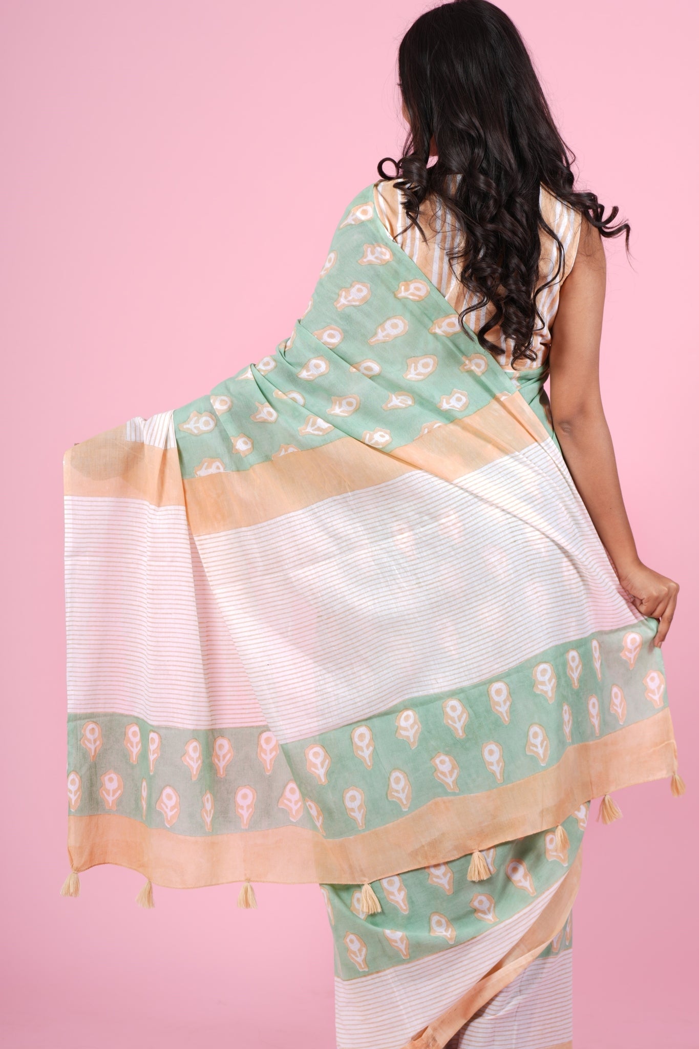 Mandevilla Piast Handblock Print Mul Cotton Saree - Elegant Traditional Indian Wear for Weddings, Festivals & Special Occasions