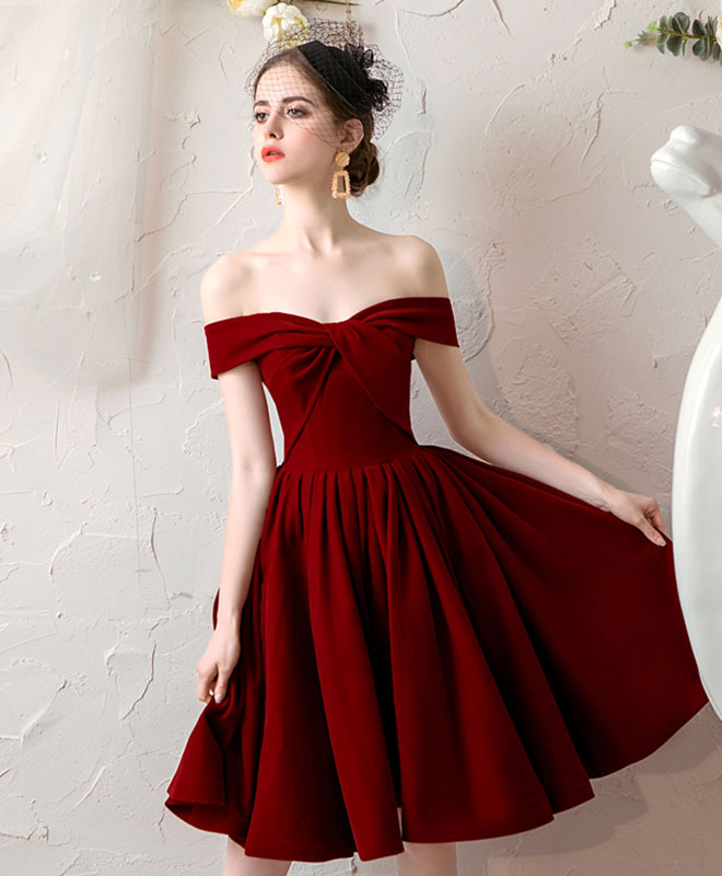 Elegant Burgundy Short Prom Dress for Homecoming - Perfect for Dances, Parties & Special Occasions