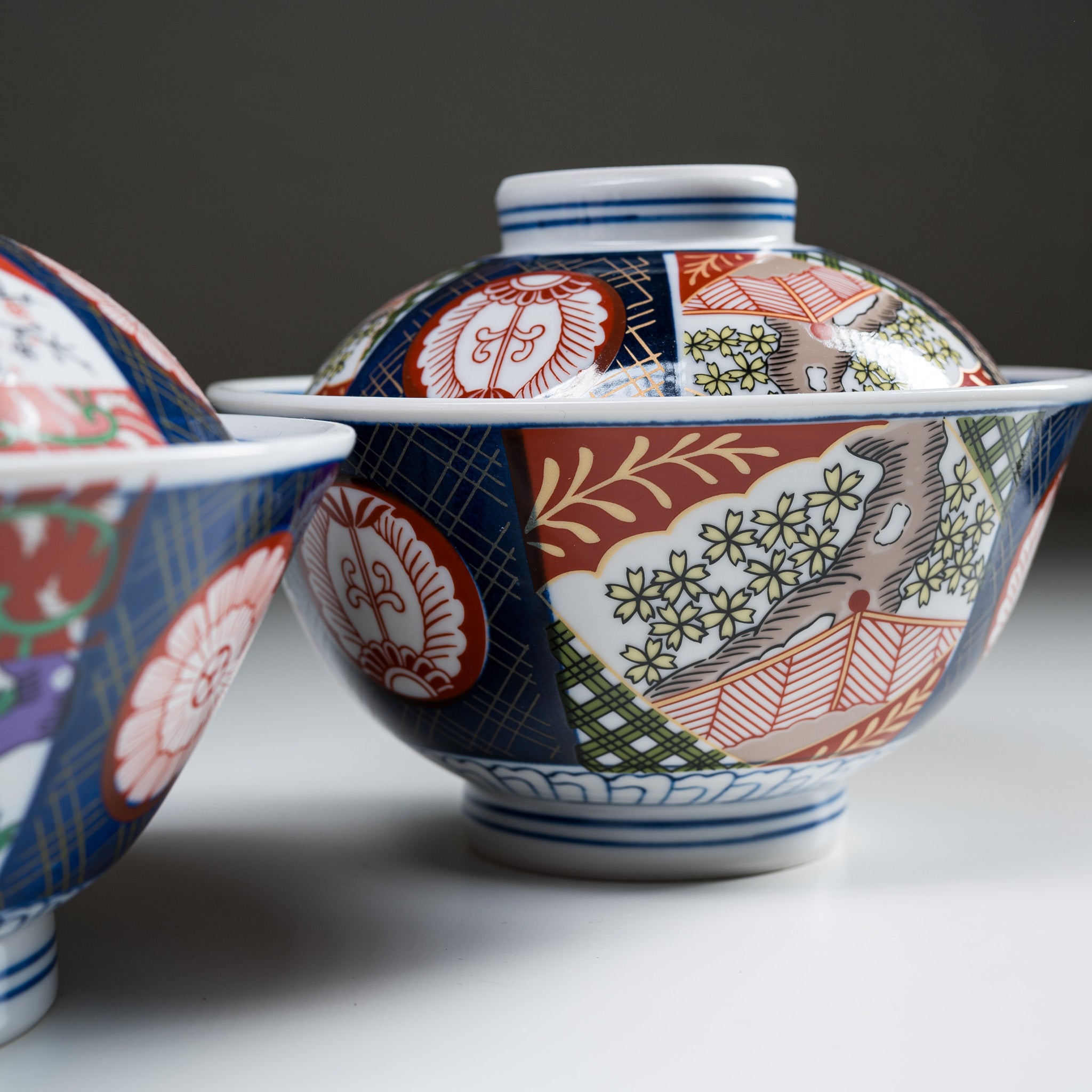 Premium Mino Ware Donburi Bowl with Lid - 16cm Japanese Ceramic Rice & Soup Bowl for Home Dining, Ramen, and Asian Cuisine