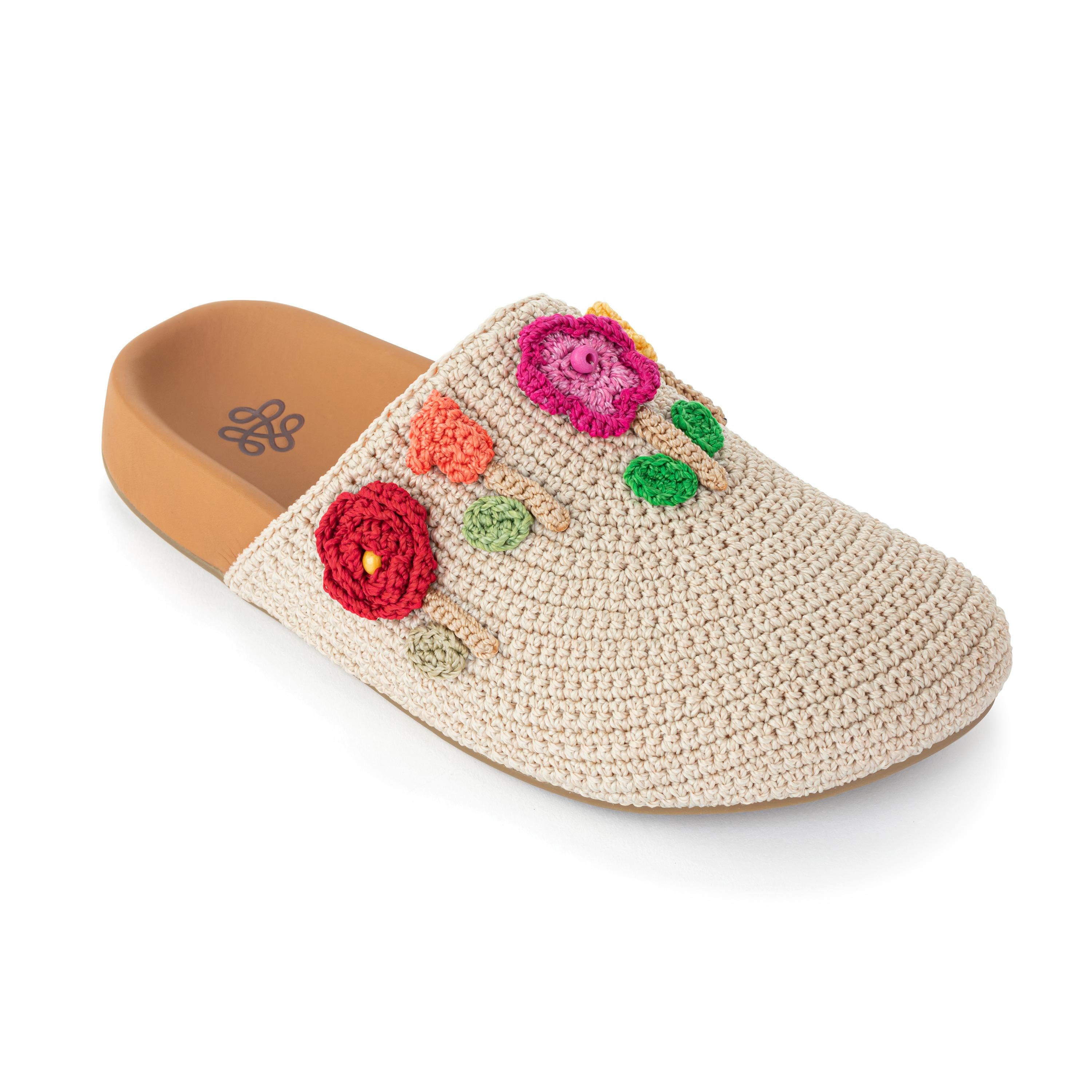 Hand Crochet - Flower Ecru