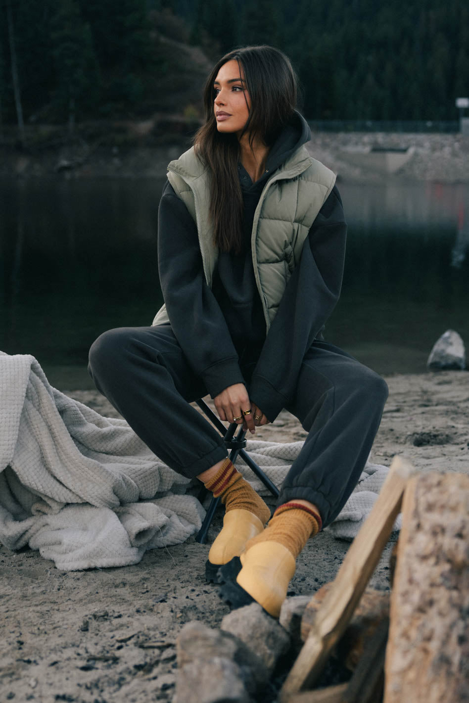 Bellese Quilted Puffer Vest for Women - Olive Green Lightweight Winter Jacket - Outdoor Hiking, Travel & Casual Wear