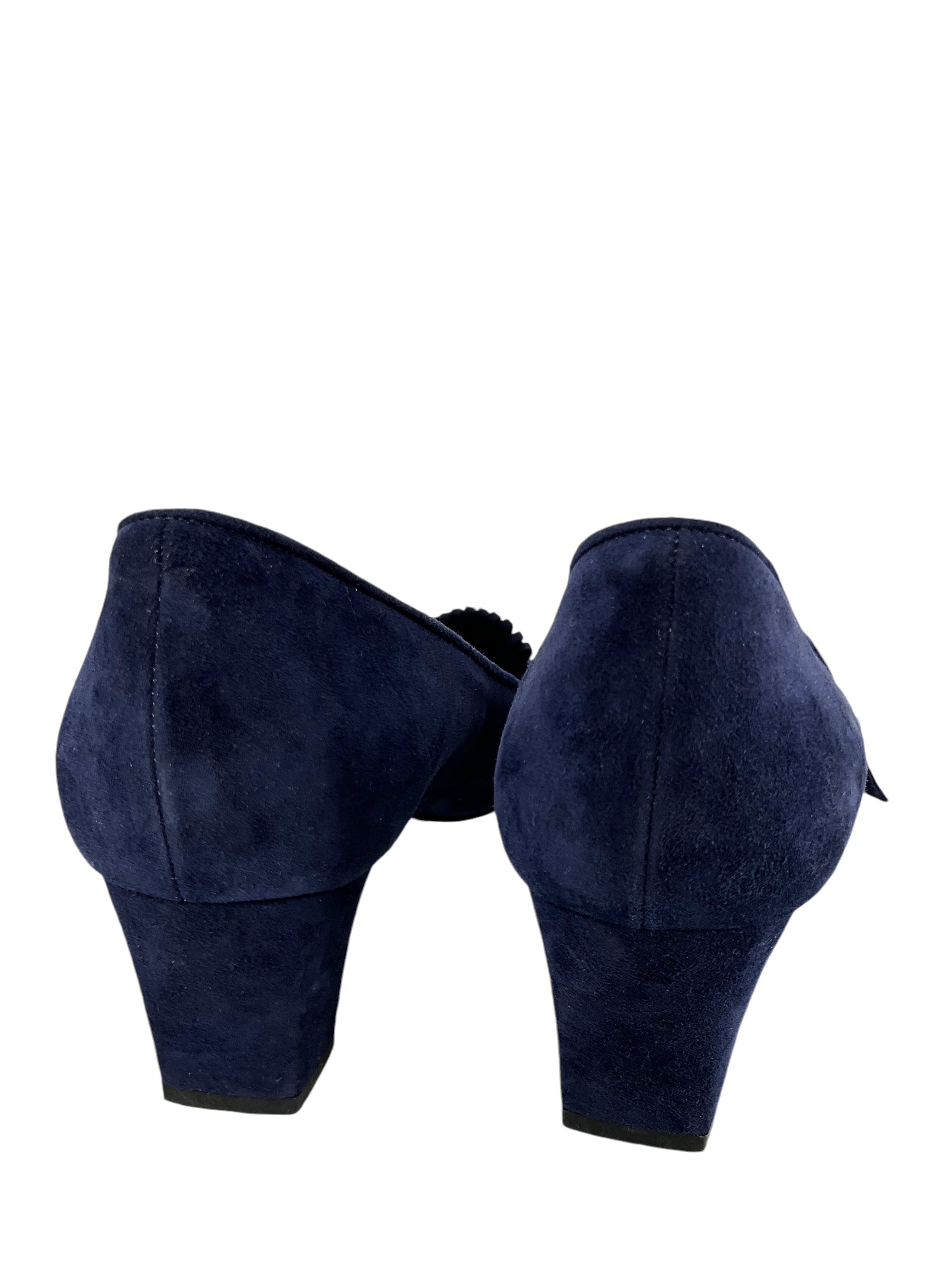 Manolo Blahnik Suede Buckle Tassel Pumps Women's Size 9.5 - Elegant High Heels for Office, Party & Special Occasions