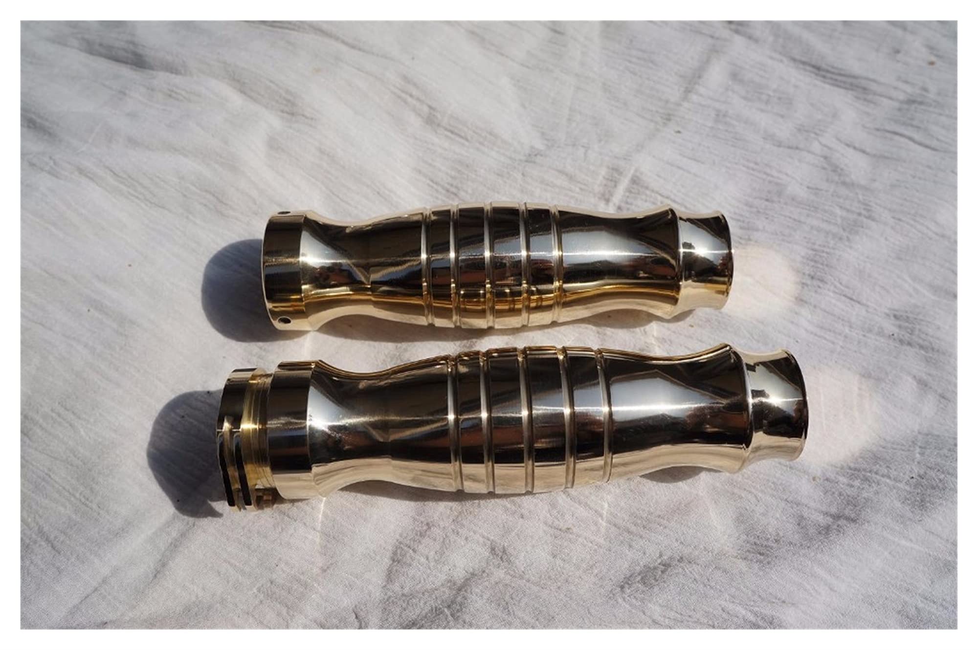 Premium Motorcycle Handle Grips for Harley 1