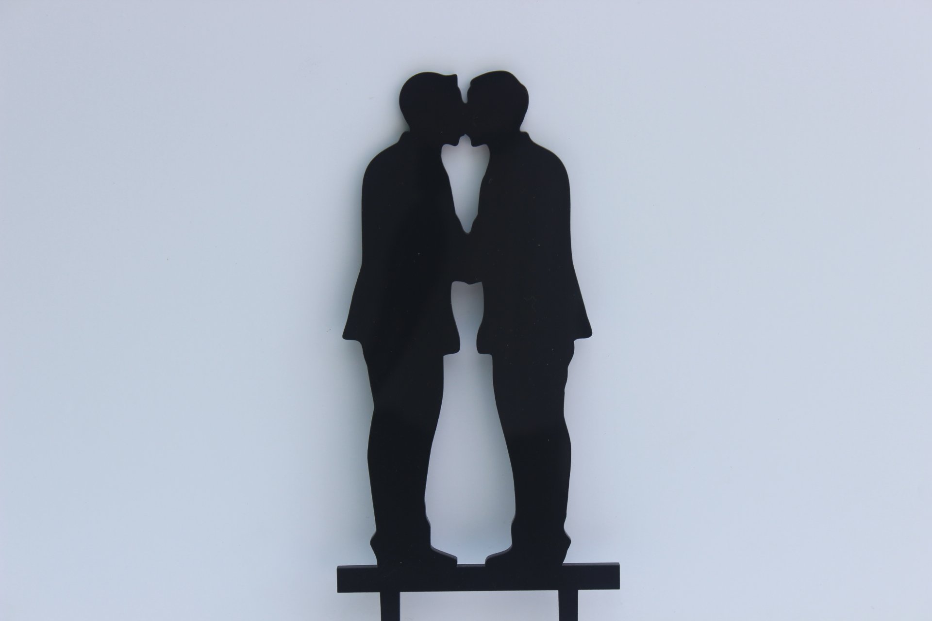 Same Sex Wedding Cake Topper - Groom & Groom Cake Decoration for Gay Weddings & Anniversaries - Perfect for LGBTQ+ Celebrations & Romantic Couple Cakes