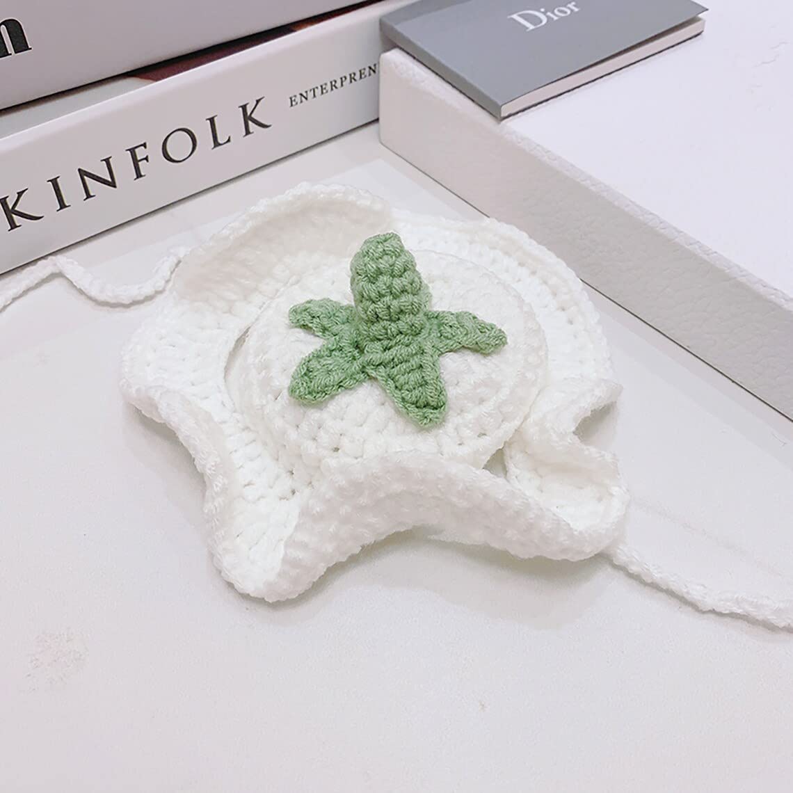 Handmade Crochet Pet Hat for Dogs & Cats - Cozy Winter Accessory