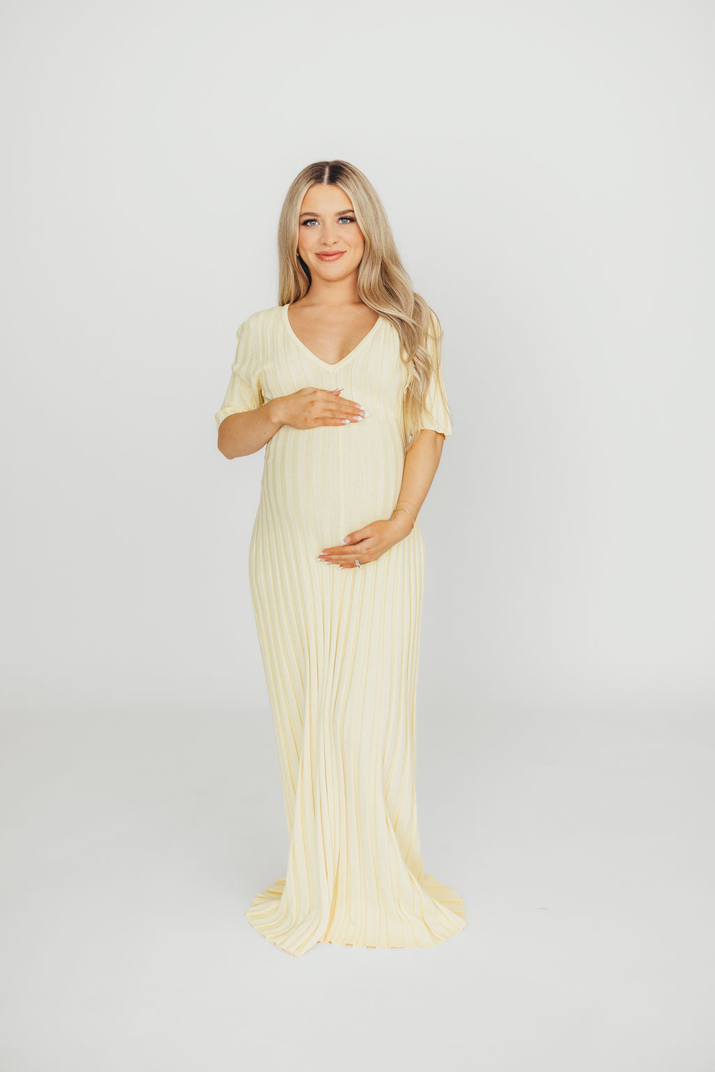 Oakley Ribbed Maxi Dress in Light Yellow - Bump Friendly Maternity Dress for Pregnancy, Comfortable Stretchy Fabric, Perfect for Baby Showers & Summer Outfits