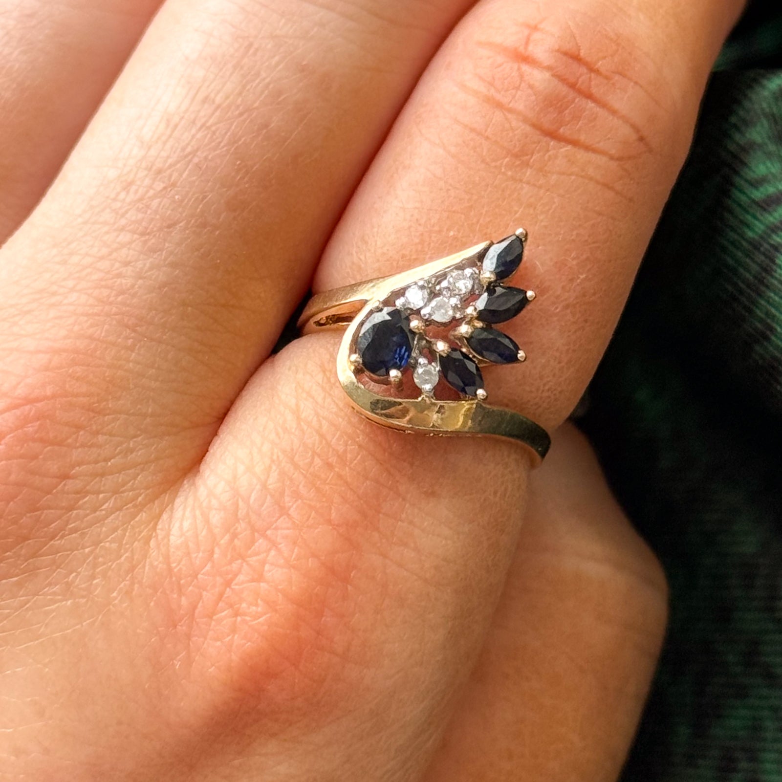 Exquisite 0.48ctw Sapphire & 0.04ctw Diamond Cocktail Ring - Size 7 | Elegant Women's Jewelry for Parties, Weddings & Special Occasions