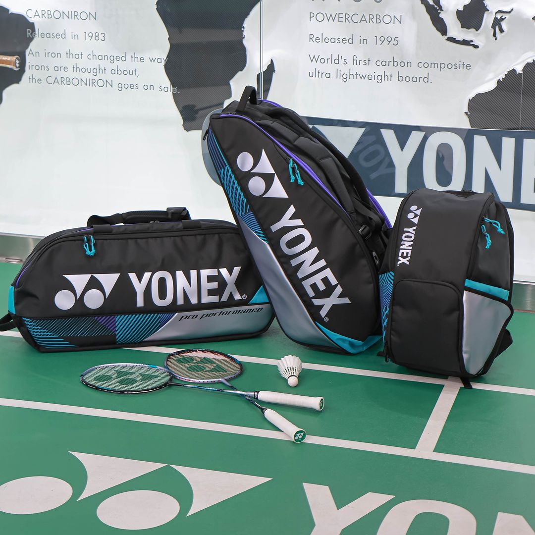 Yonex BAG92426BKS Pro Badminton Tennis Racket Bag 6-Pack (Black/Silver) - Perfect for Tournaments, Training & Sports Gear Storage