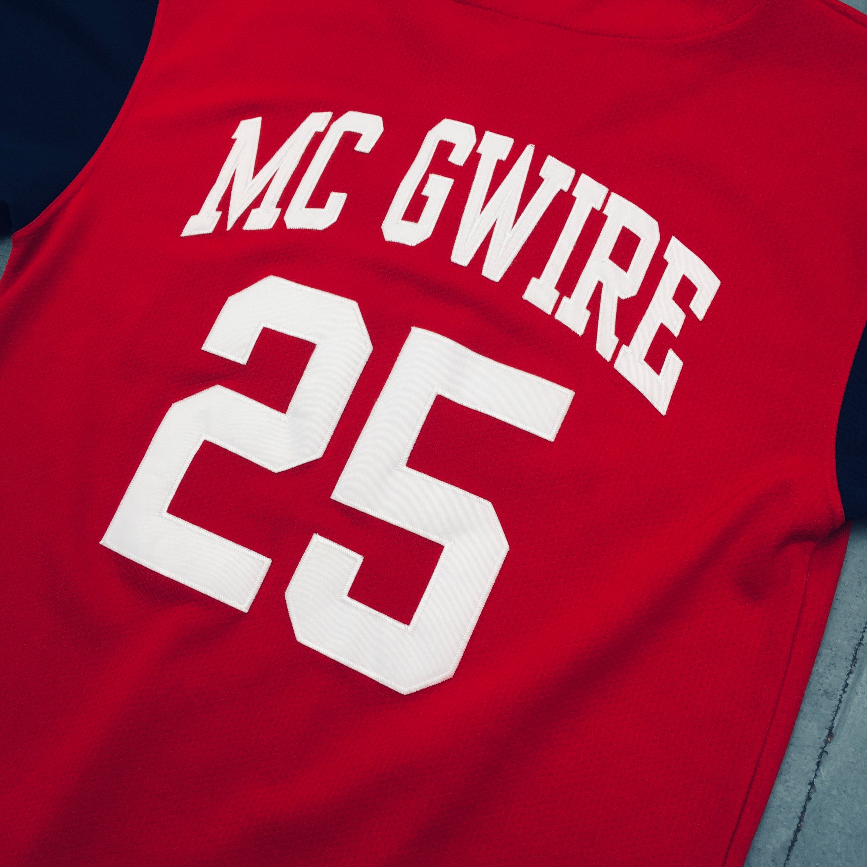 St. Louis Cardinals Mark McGwire 1999 Red Stitched Starter Jersey Size Large - Authentic MLB Baseball Jersey for Fans & Collectors - Perfect for Games, Events & Memorabilia Display