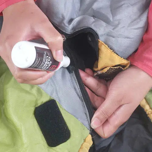 Gear Aid Zip Care Lubricant 60ml - Zipper Lubricant for Smooth Operation - Perfect for Jackets, Bags & Outdoor Gear