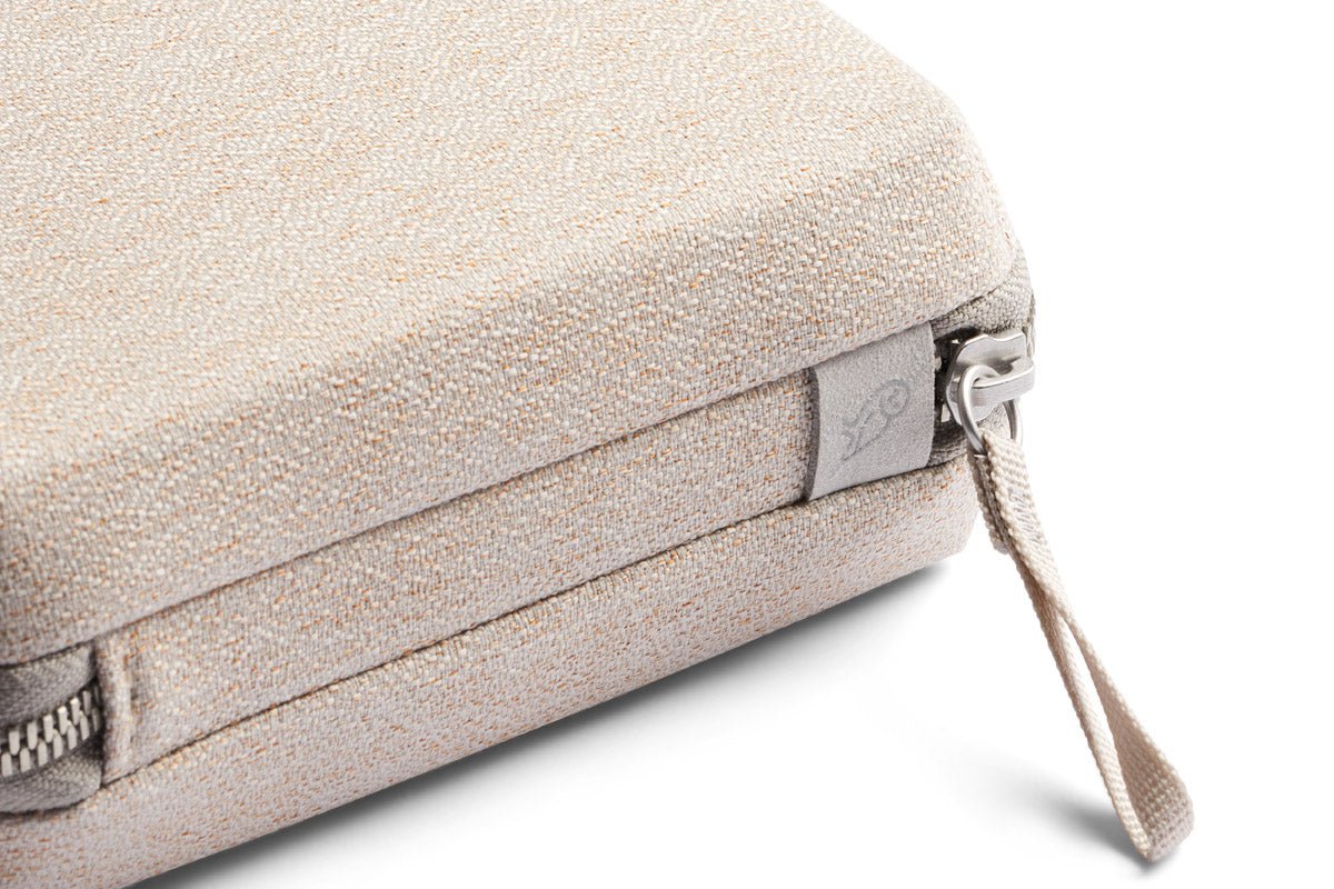 Bellroy Compact Tech Organizer - Slim Travel Cable Pouch for Phones, Chargers & Accessories | Perfect for Business Trips & Daily Commute