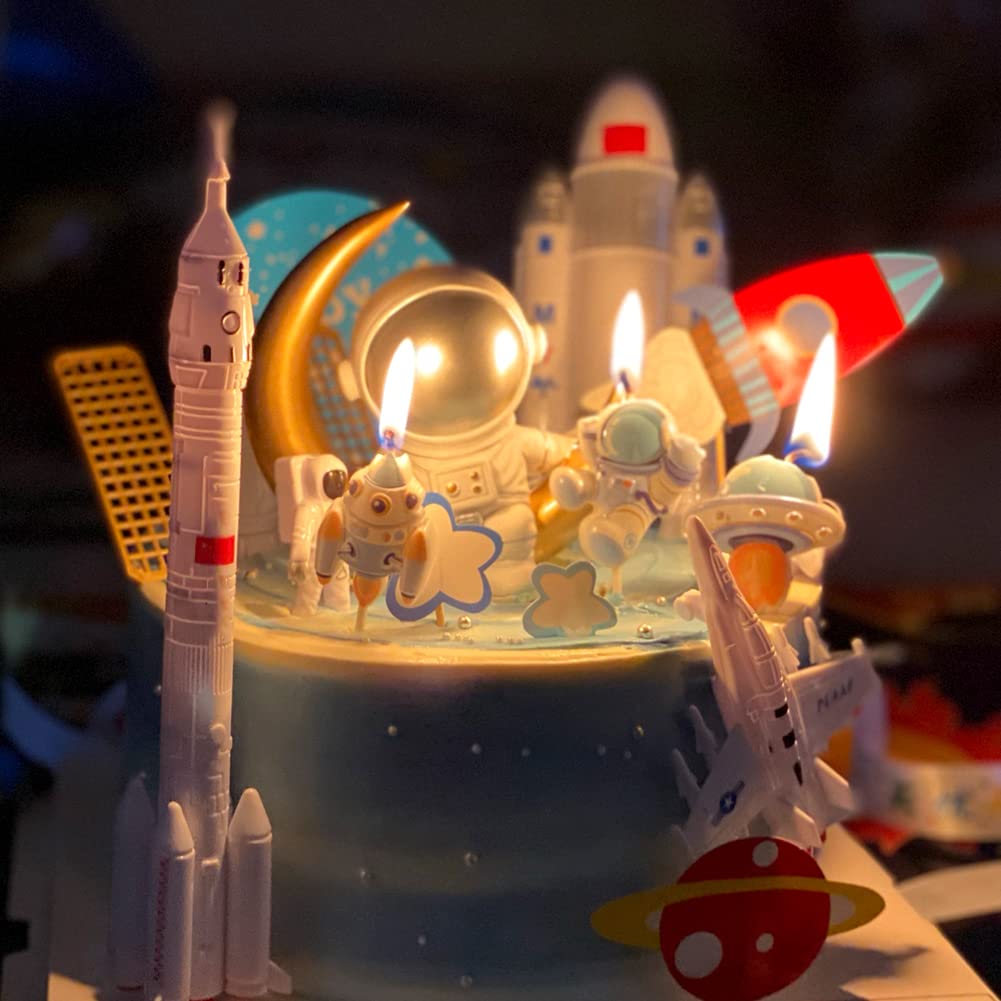Spaceman Birthday Candles - Set of 3 Rocket & Astronaut Themed Candles for Birthday Parties, Baby Showers & Space-Themed Celebrations | Perfect for Cake Decorations & Kids' Space Adventures