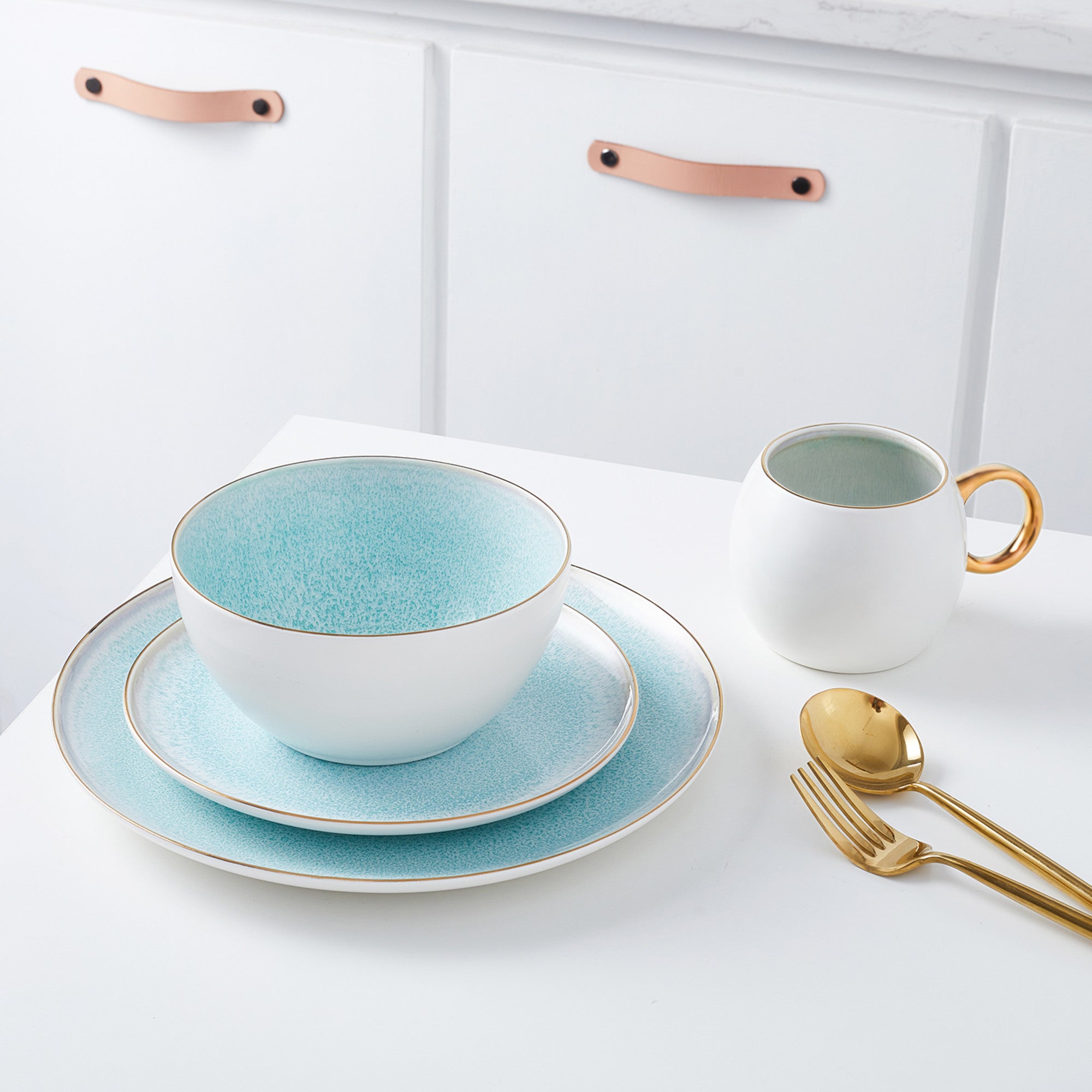 Josephine Porcelain Coffee Mug - Elegant Mint Green Tea Cup for Home & Office Use - Perfect for Morning Coffee, Afternoon Tea, or Gift Giving