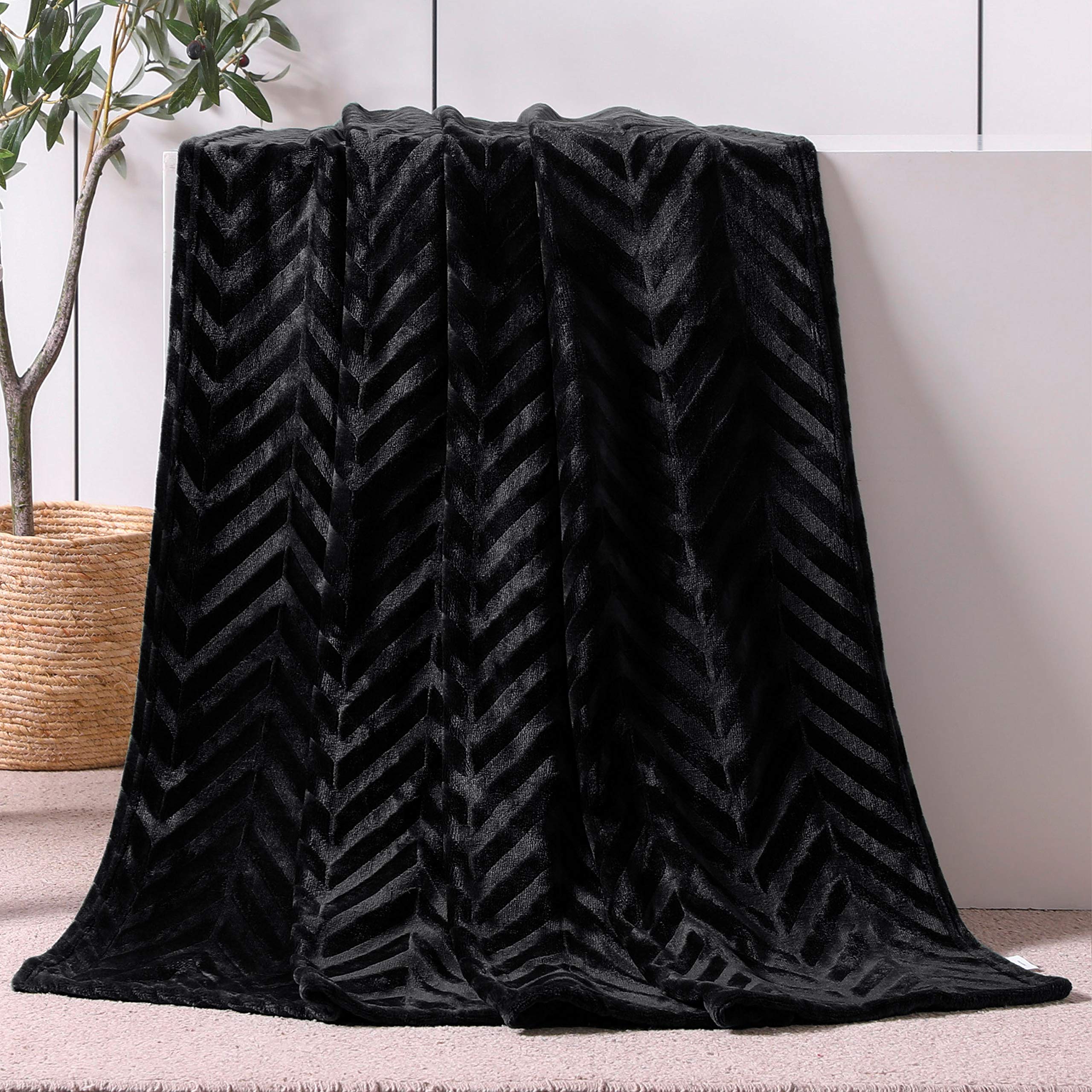 Premium 50x60 Inch Whale Flotilla Fleece Throw Blanket - Ultra Soft Fluffy Chevron Pattern Blanket for Couch, Sofa & Bed - All-Season Lightweight Warmth in Black - Perfect for Cozy Nights, Movie Time & Home Decor