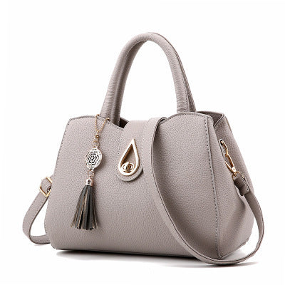 Luxury Designer Women's Handbag with Tassel - Top Handle & Shoulder Messenger Bag for Women - Elegant Fashion Accessory for Work, Travel & Evening Events