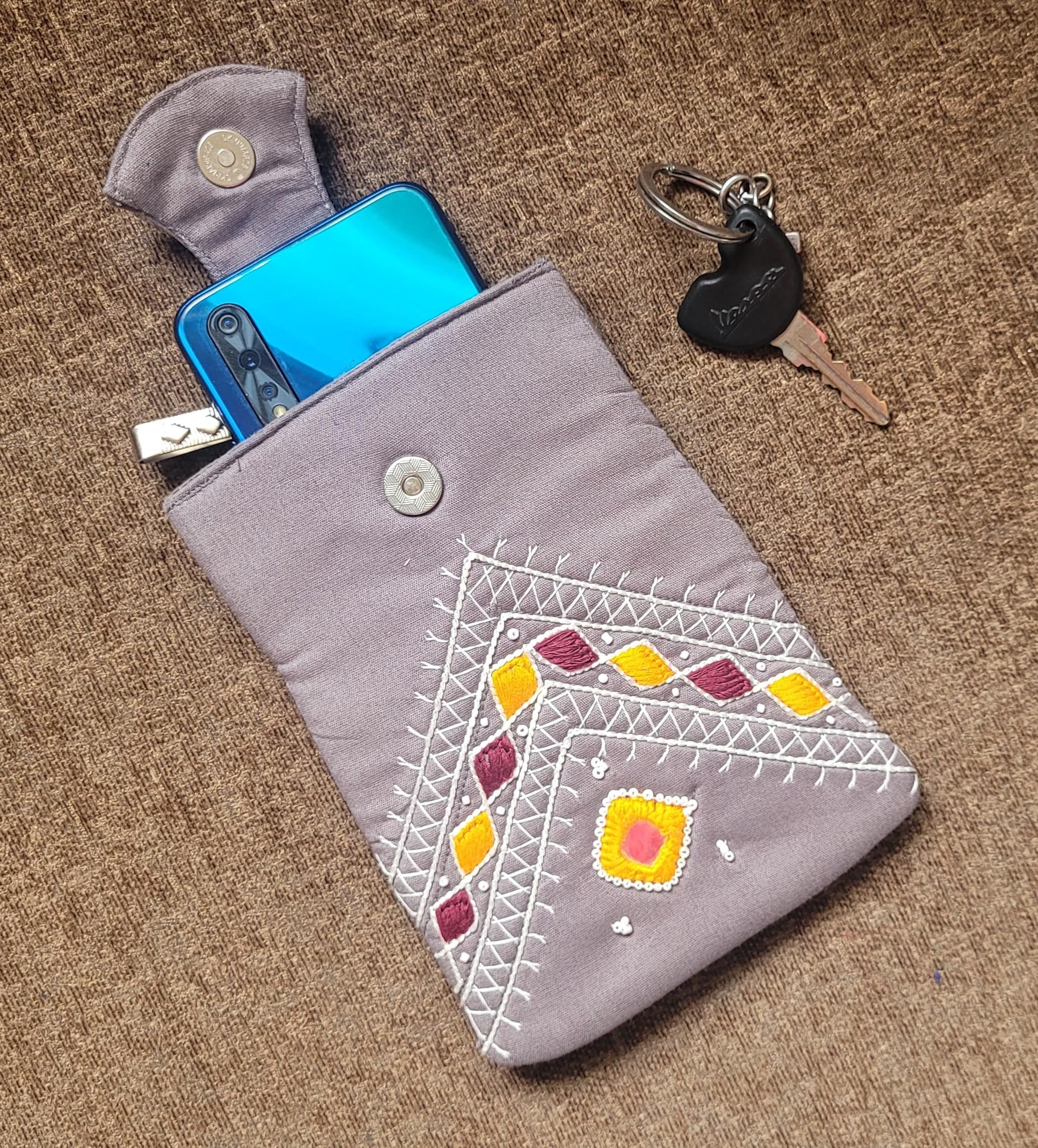SriAoG Handicraft Women's Cotton Saree Waist Pouch - Traditional Indian Mobile Phone Wallet with Clip Hook - Gift for Women (Grey) | Perfect for Weddings, Festivals & Daily Use