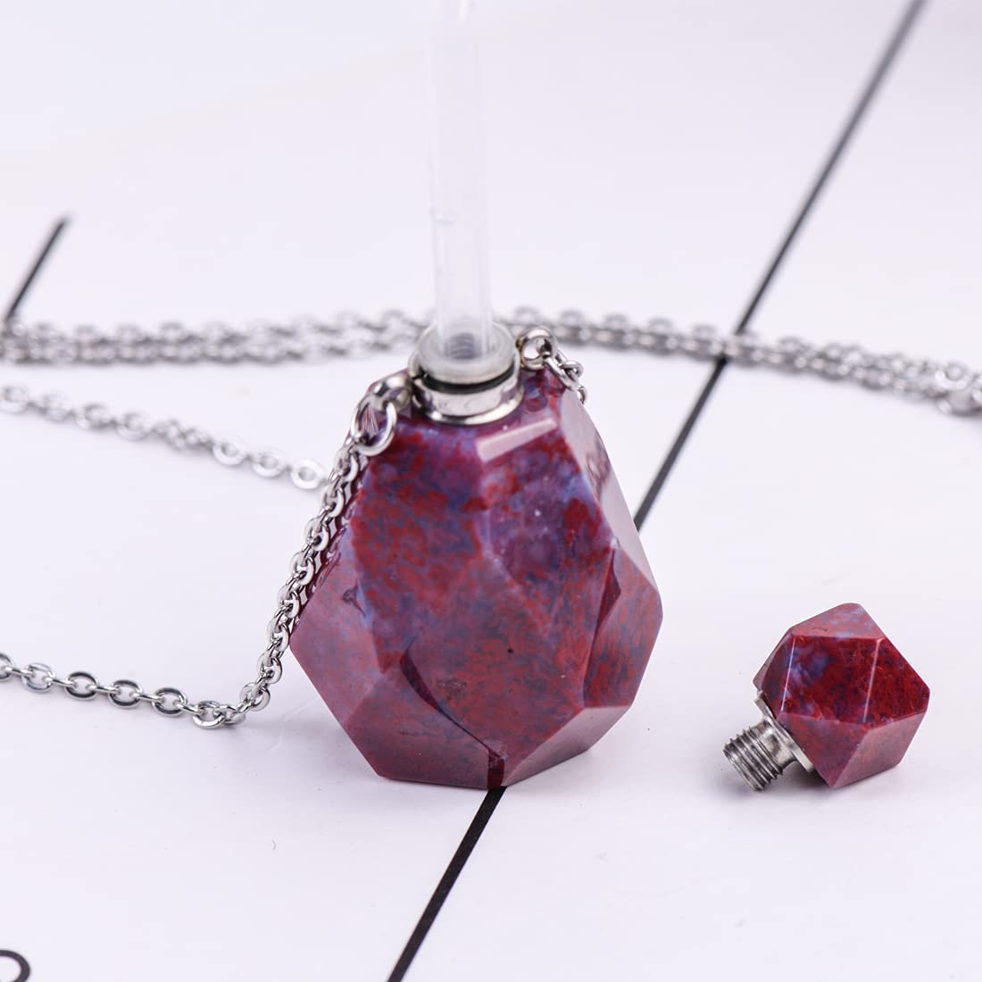 Natural Crystal Essential Oil Diffuser Necklace for Women - Red Agate Aroma Perfume Bottle Pendant, Unpolished Irregular Gemstone Jewelry | Perfect for Meditation, Yoga, Aromatherapy & Gift Giving