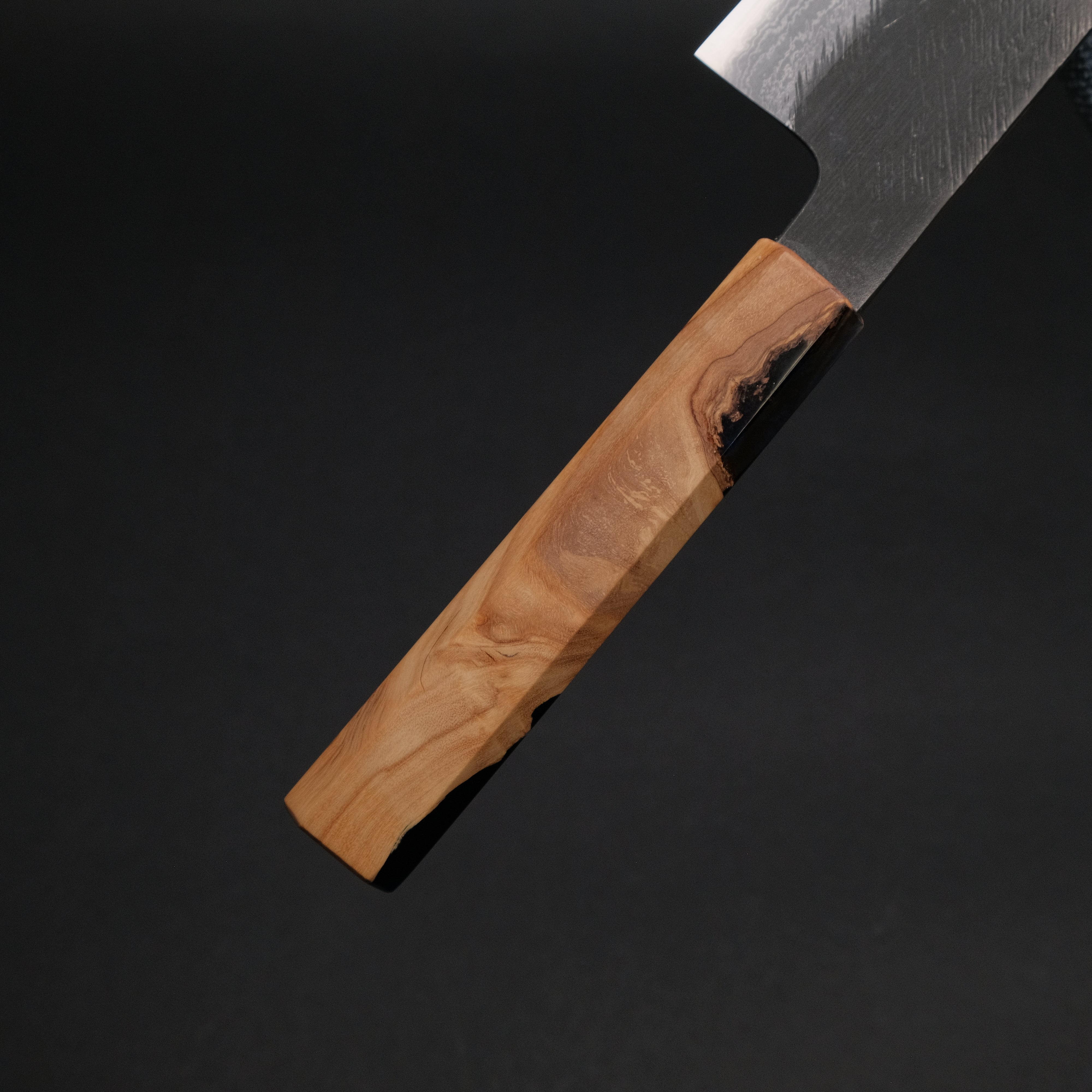 Premium Ajikataya White #2 Matsuba Damascus Santoku Knife 180mm - Olive Wood & Resin Handle (#19) - Japanese Kitchen Knife for Professional Chefs & Home Cooking - Perfect for Slicing, Dicing & Chopping Vegetables, Meat & Fish