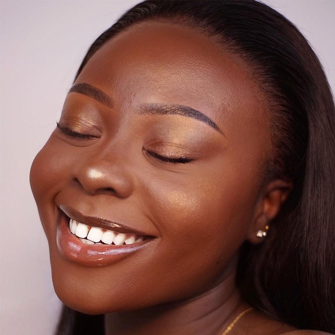 Makeup Revolution Bubble Balm Highlighter Bronze - Light-Reflecting Pearls for Multi-Toned Radiant Glow | Buildable Formula, Travel-Friendly | 4.5g | Perfect for Everyday Makeup & On-The-Go Touch Ups
