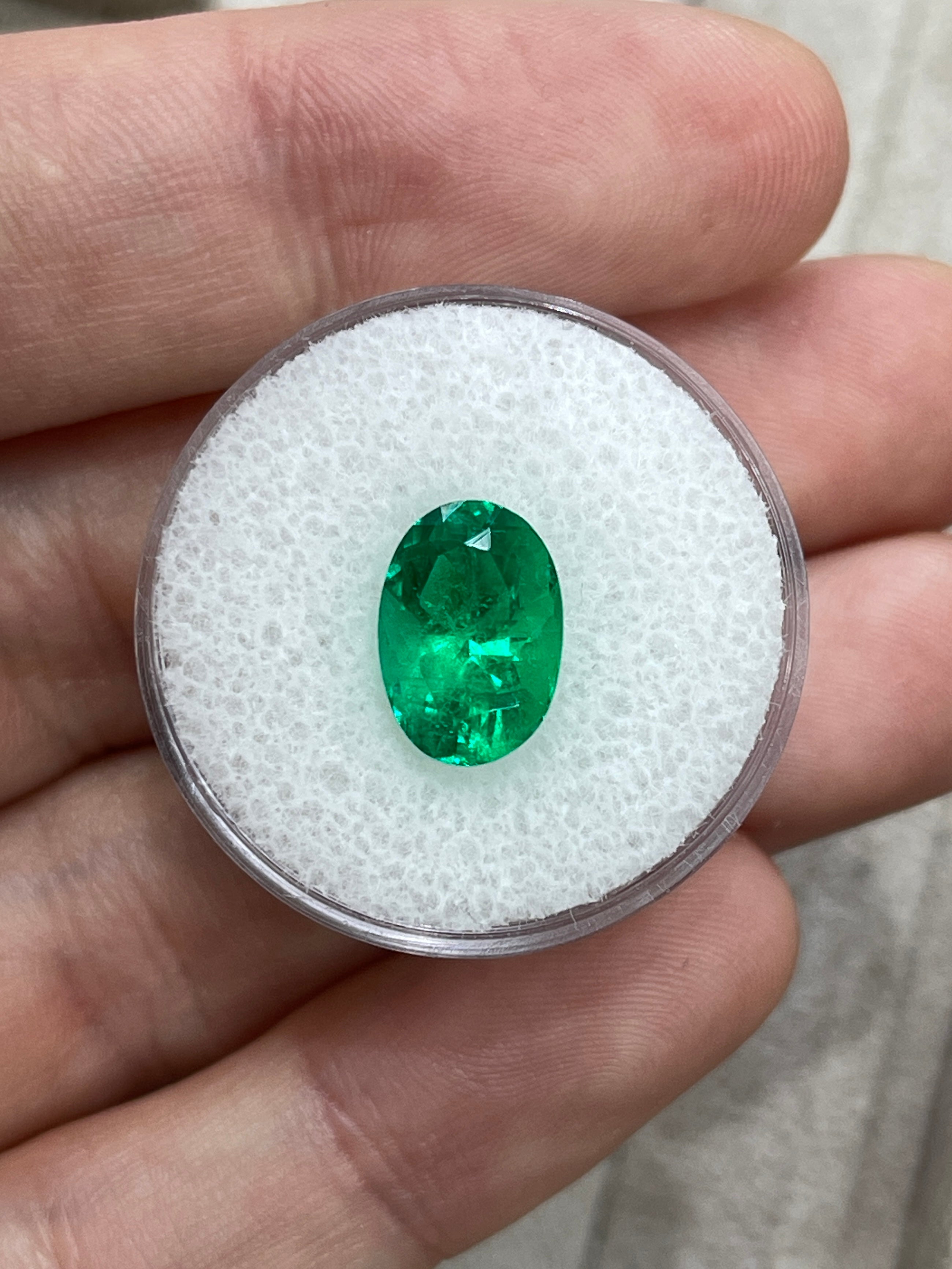 3.24 Carat AAA+ Vivid Yellowish Green Oval Colombian Emerald - 11.4x8mm Natural Loose Gemstone for Jewelry Making, Engagement Rings & Luxury Gifts