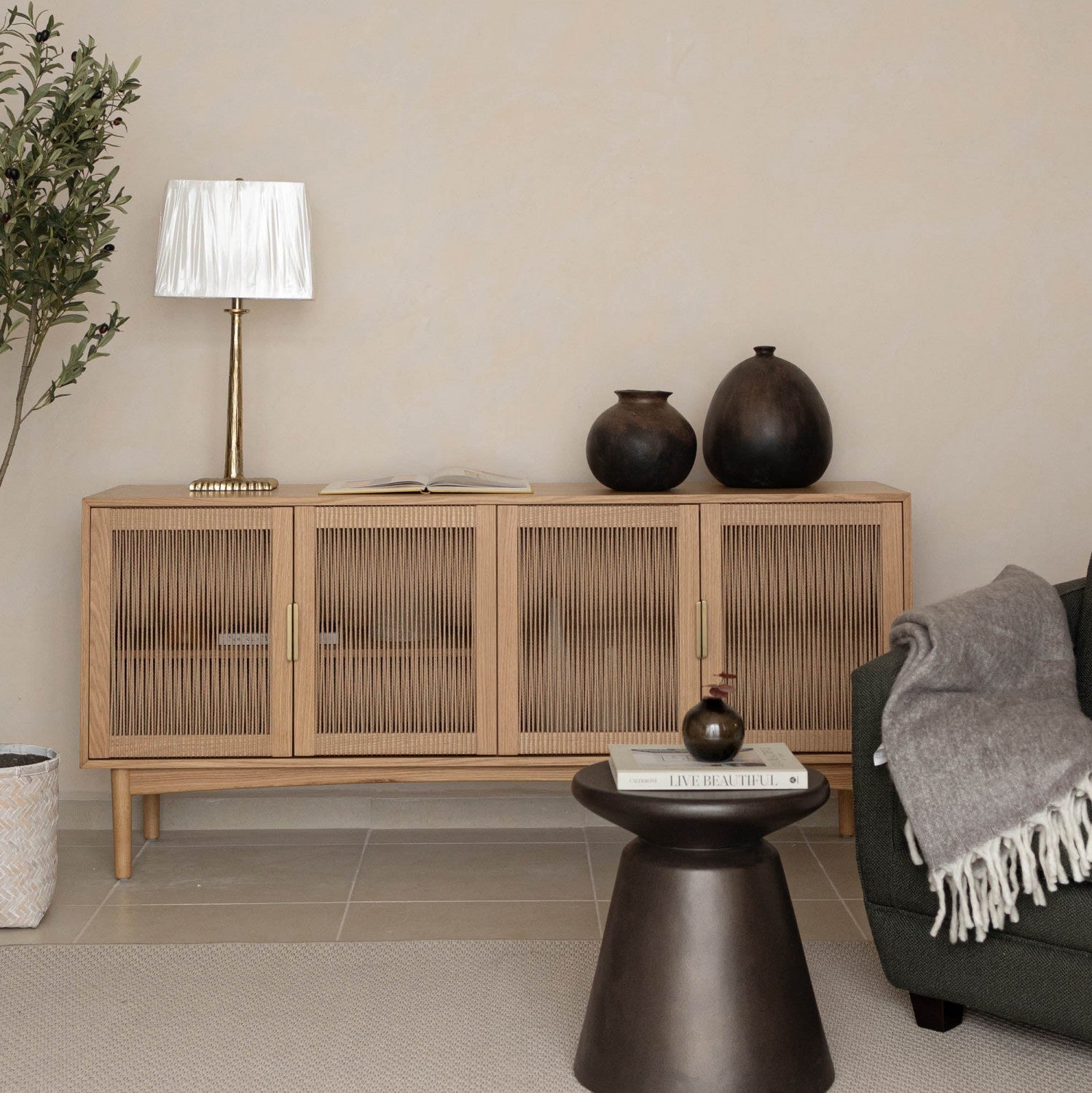 Auralis Modern Gold Table Lamp - Elegant Bedside & Living Room Lighting for Home Decor