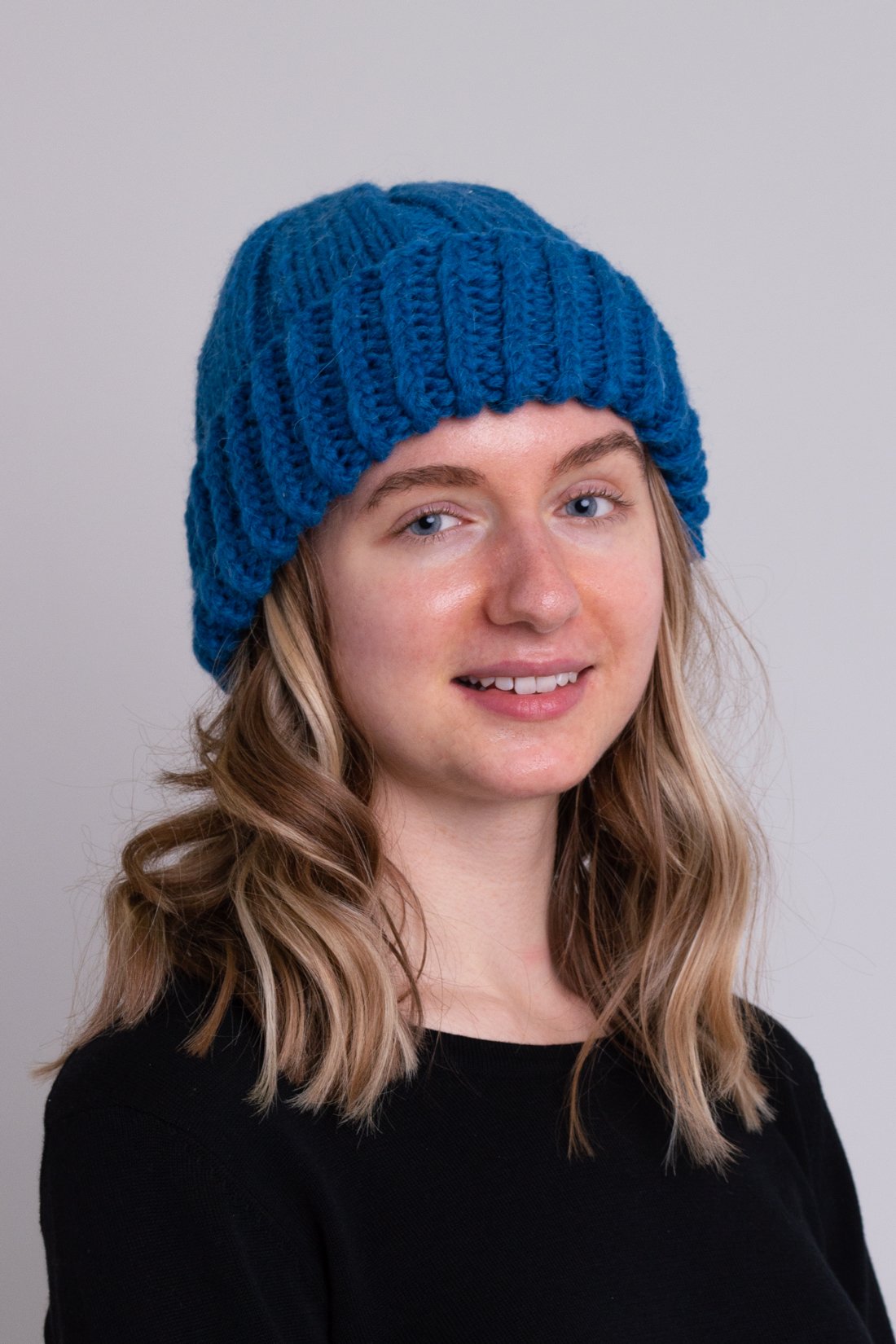 Hand Knit Wool Beanie for Women & Men - Soft Teal Winter Hat for Cold Weather - Cozy & Warm Accessory for Outdoor Activities