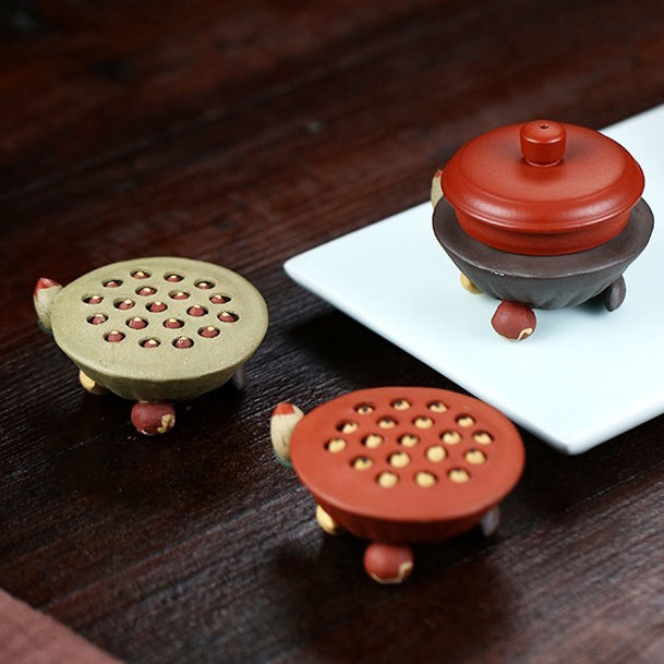 Yixing Clay Lotus Seedpod Tea Pet - Handmade Ceramic Water Spray Figurine for Tea Ceremony & Zen Decor | Perfect Gift for Tea Lovers & Home Office Decor