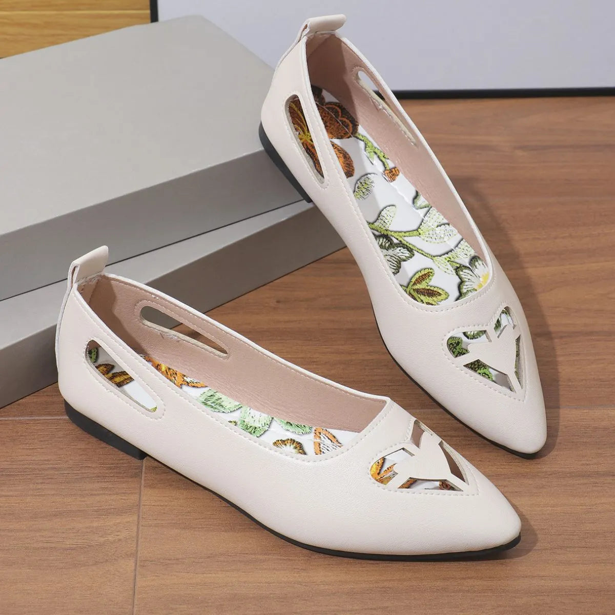 Elegant Pointed Toe Flats Slip-On Shoes for Women - Comfortable & Stylish Ballet Flats for Office, Party & Casual Wear