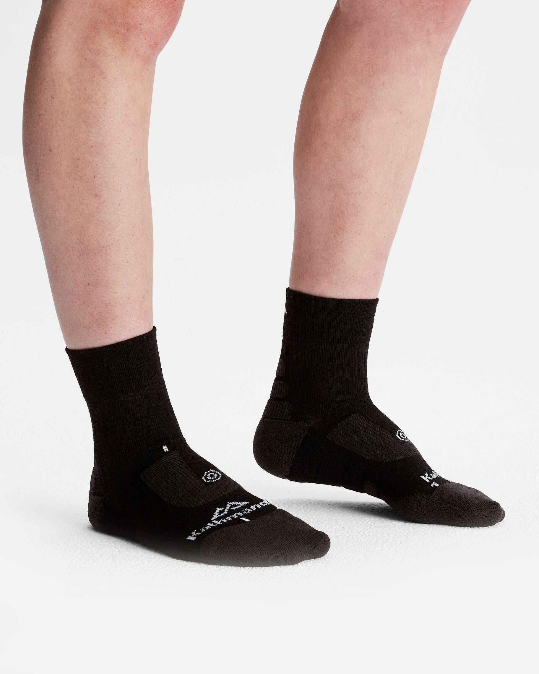 Ultralite Ergonomic Running Socks for Men & Women - Breathable Cushioned Athletic Socks - Black Stingray Design - Perfect for Marathon, Jogging, and Workout