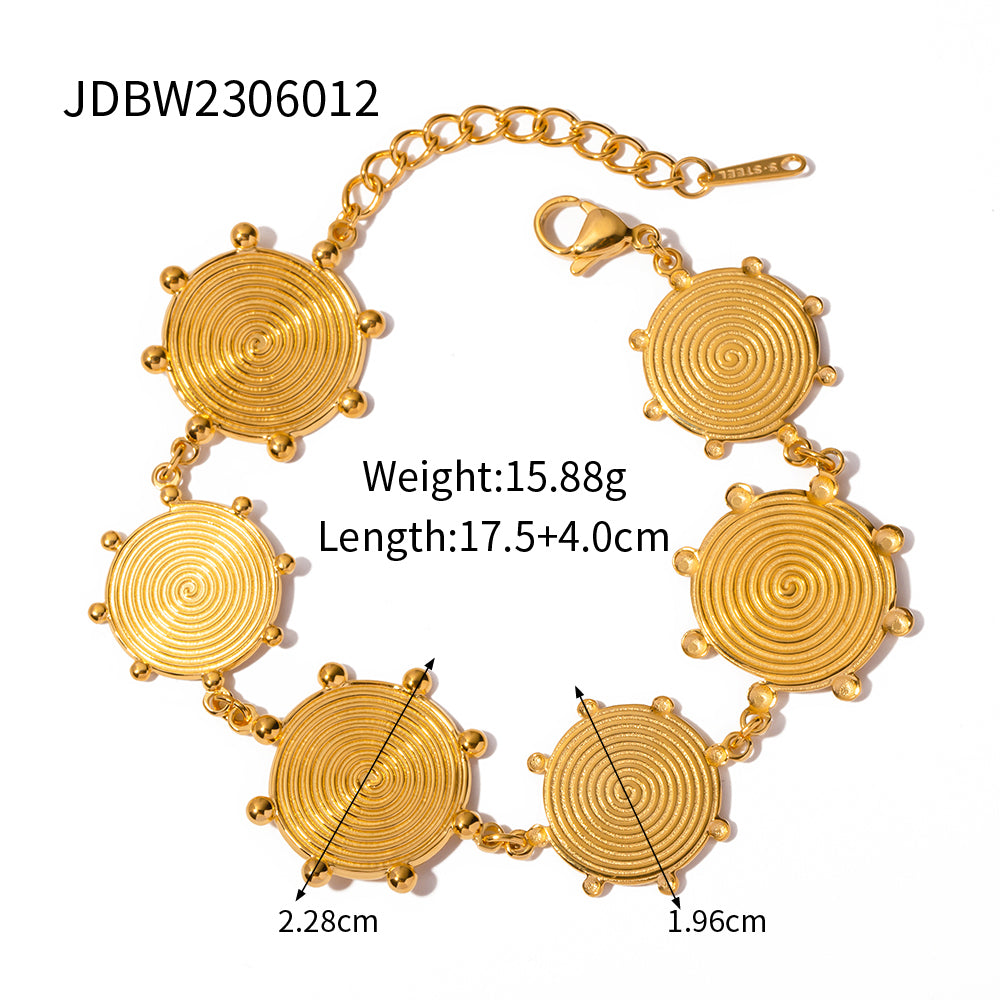 18K Gold Plated Stainless Steel Vintage Palace Style Bracelet for Women - Elegant Retro Jewelry for Parties, Weddings & Special Occasions