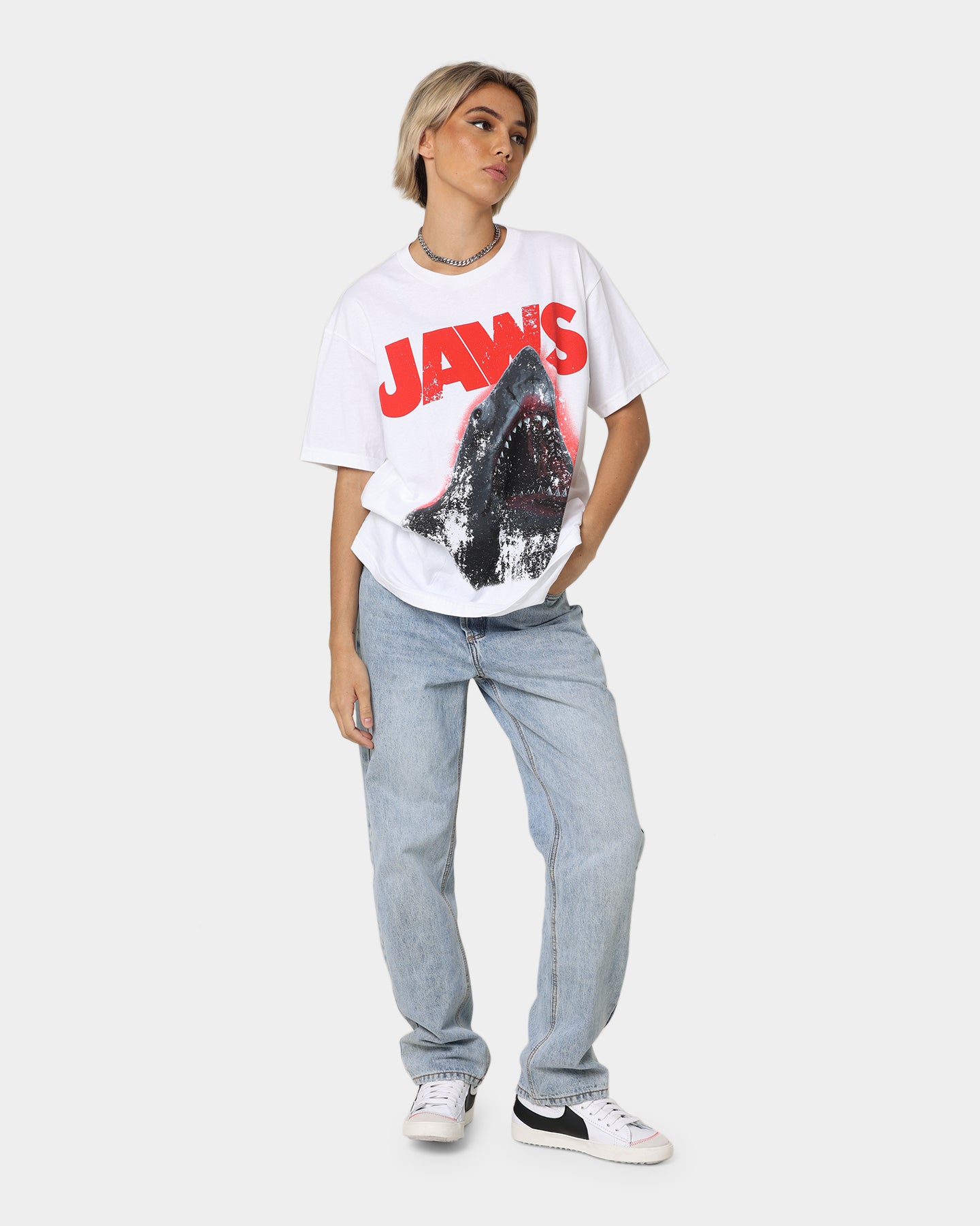 Vintage American Thrift Jaws Graphic T-Shirt - White Cotton Tee for Men & Women - Perfect for Casual Wear, Movie Nights, and Summer Outfits