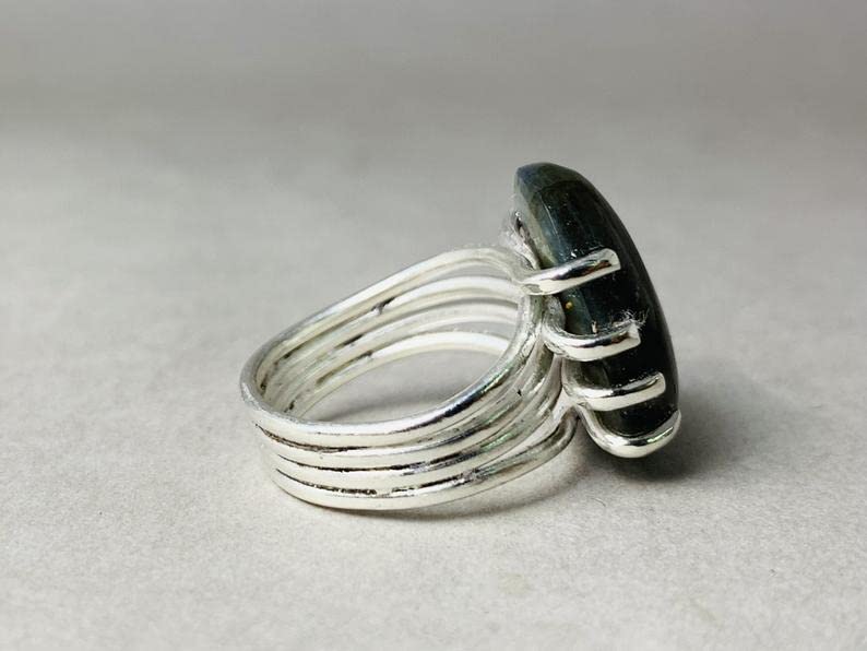 Oval Labradorite Ring - 925 Sterling Silver Gemstone Jewelry, Handmade Statement Ring for Women, Unique Gift for Her | Perfect for Weddings, Parties & Everyday Wear