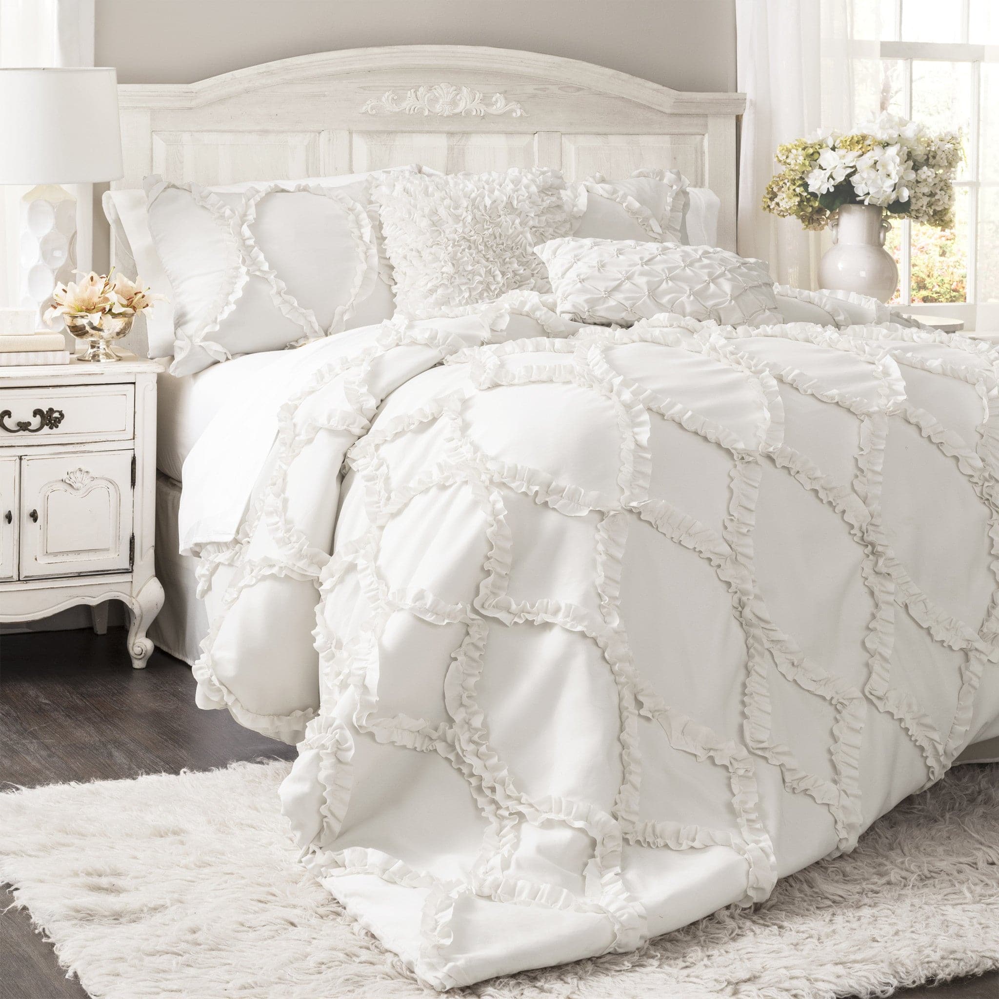Avon 3-Piece Comforter Set - Queen Size Bedding with Soft Microfiber, Includes Comforter & 2 Pillow Shams - Cozy & Stylish for Bedroom Decor, Guest Room, or Dorm Essentials