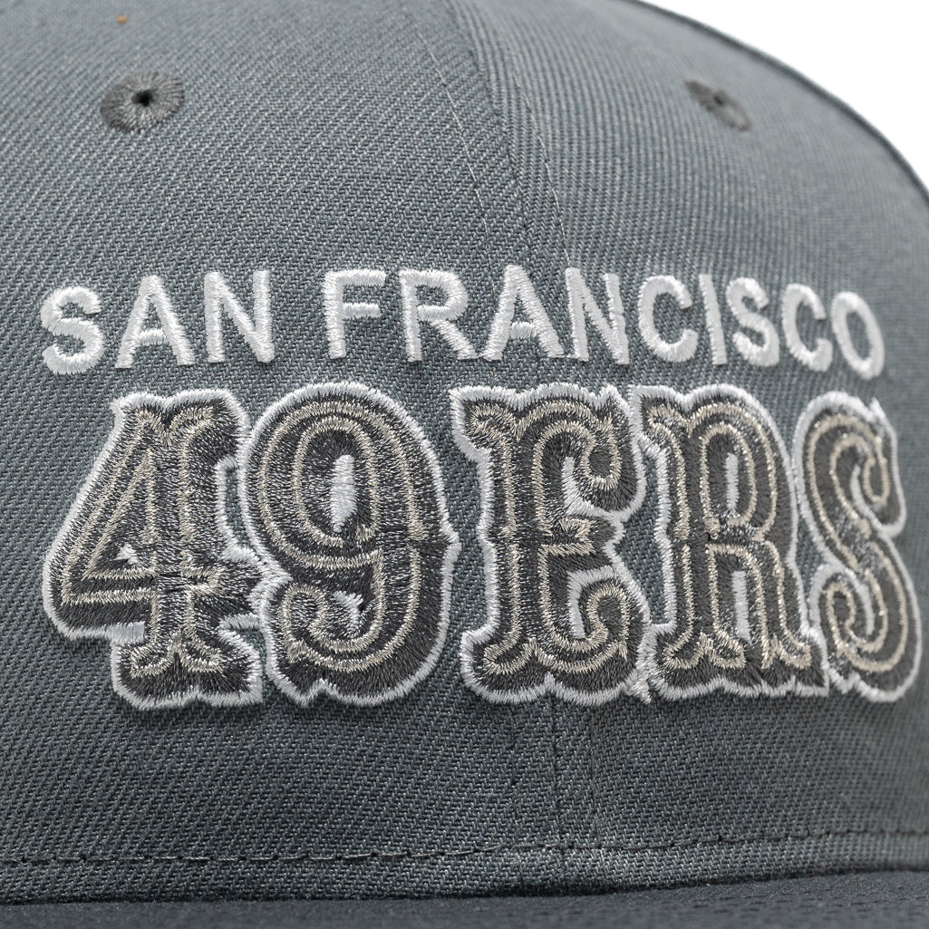 New Era x Politics San Francisco 49ers 59FIFTY Fitted Hat - Smoke Grey - Official NFL Licensed Cap for Men & Women - Perfect for Game Day, Sports Events & Streetwear Fashion