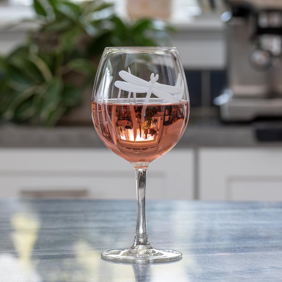 Premium Dragonfly 18oz Balloon Red Wine Glasses Set of 2 - Elegant Stemware for Cabernet, Merlot & Chardonnay - Perfect for Dinner Parties, Romantic Dates & Wine Tasting Events