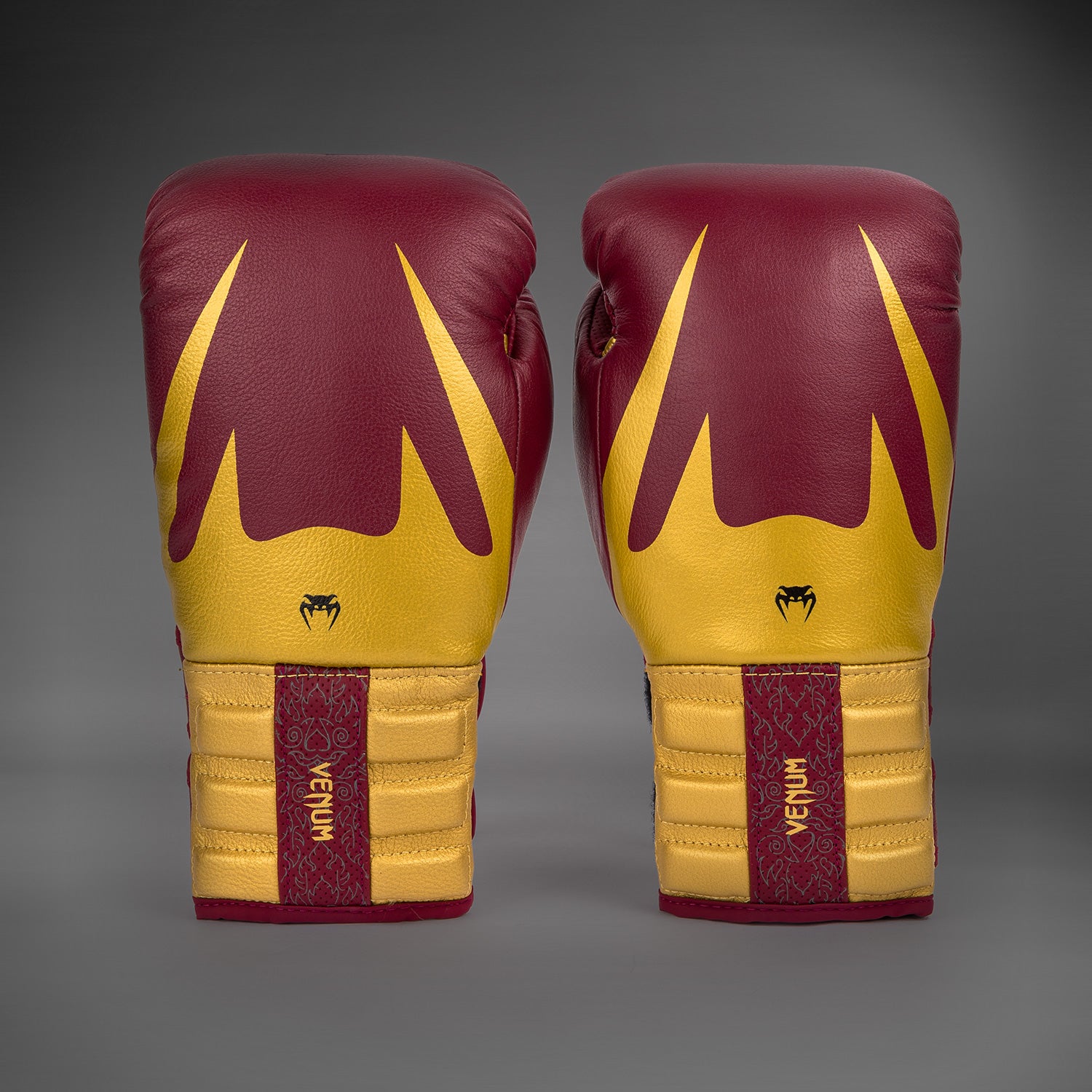 Venum Reverso Boxing Gloves - Cherry Red & Gold - Premium Training Gloves for Boxing, MMA & Fitness Workouts - Perfect for Sparring, Bag Work & Gym Training