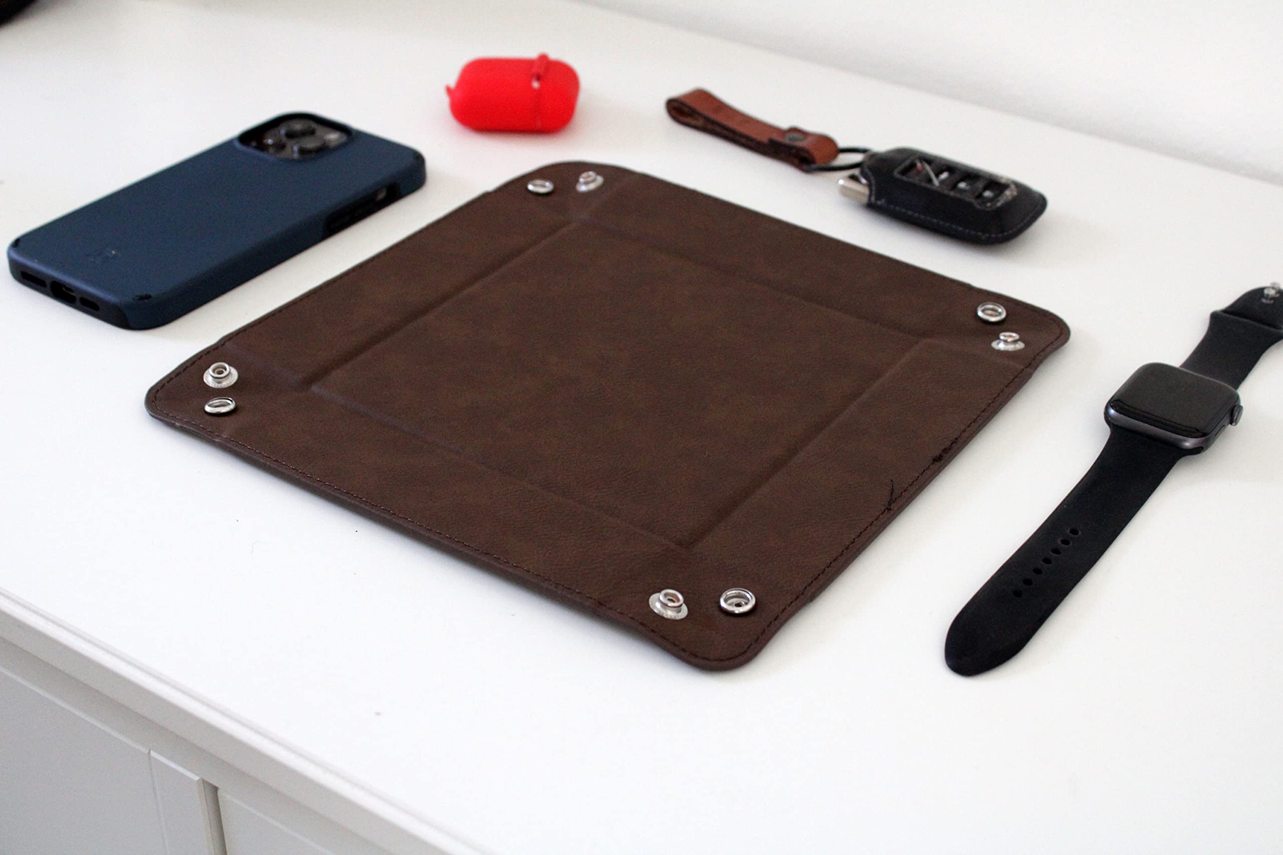 Personalized Leather Valet Tray for Men - Nightstand Organizer & Everyday Carry Tray - Perfect Key Holder and Gift for Dad, Husband, Boyfriend - Ideal for Bedroom, Office, or Travel Use