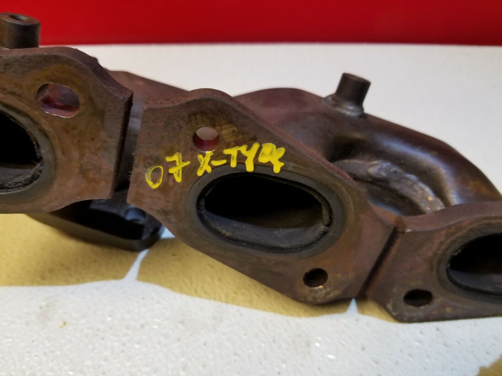 2005-2008 Jaguar X-Type 3.0L Exhaust Manifold Left & Right Pair OEM Replacement - Perfect for Performance Upgrade & Engine Repair | Fits Models with 86k Miles